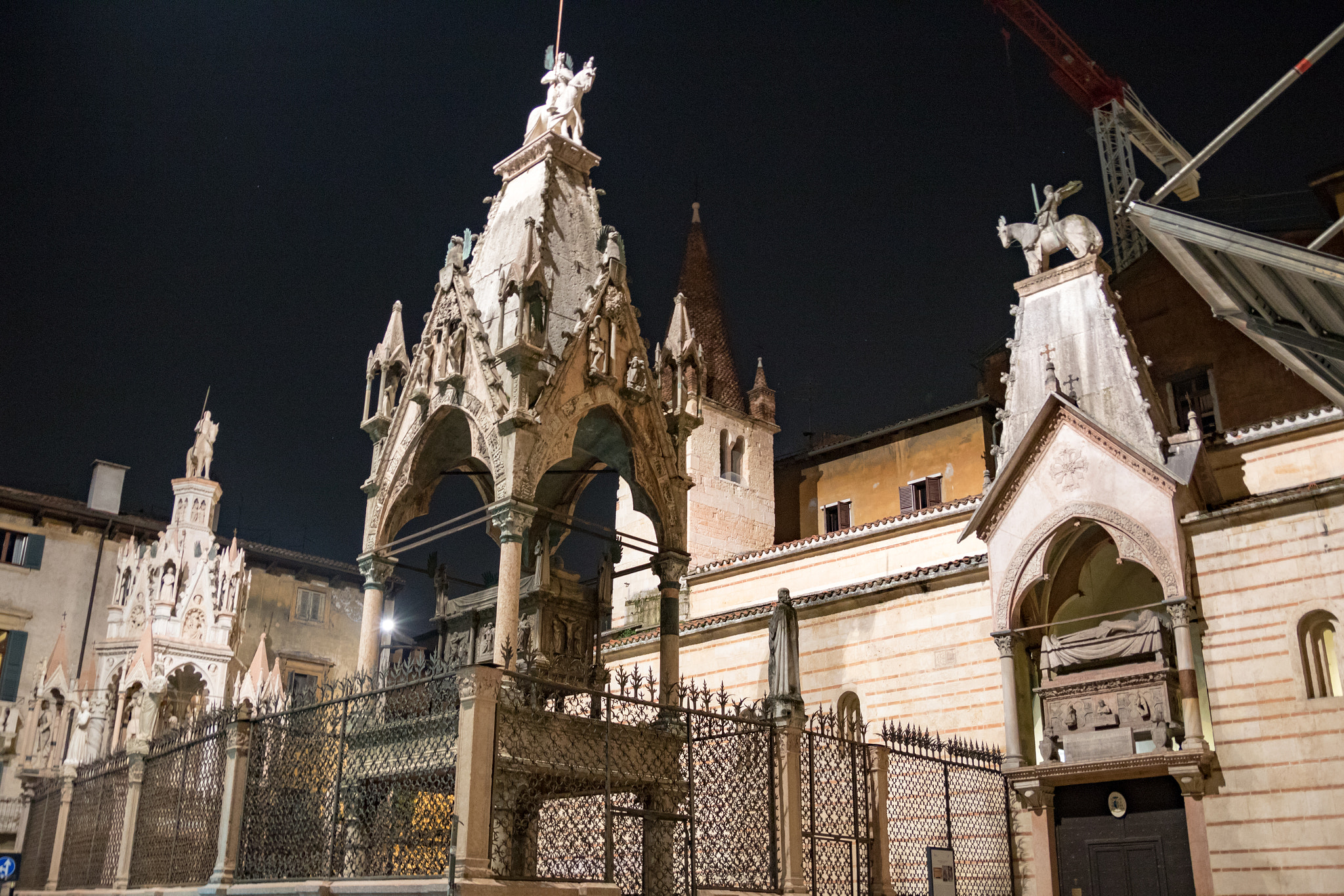 Canon EOS 760D (EOS Rebel T6s / EOS 8000D) sample photo. Verona centro photography
