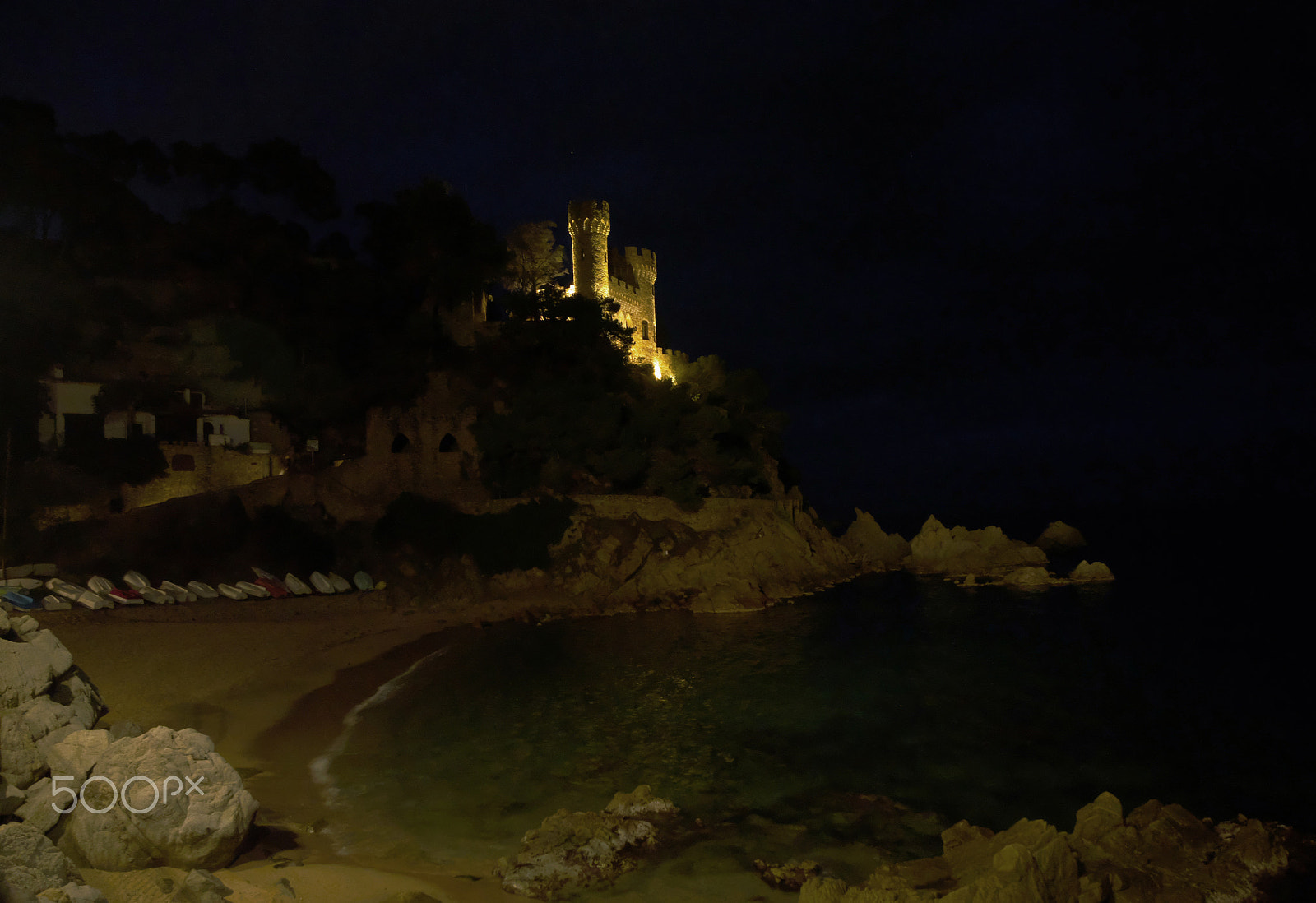 Samsung NX500 + Samsung NX 16-50mm F3.5-5.6 Power Zoom ED OIS sample photo. Lloret castle by night photography
