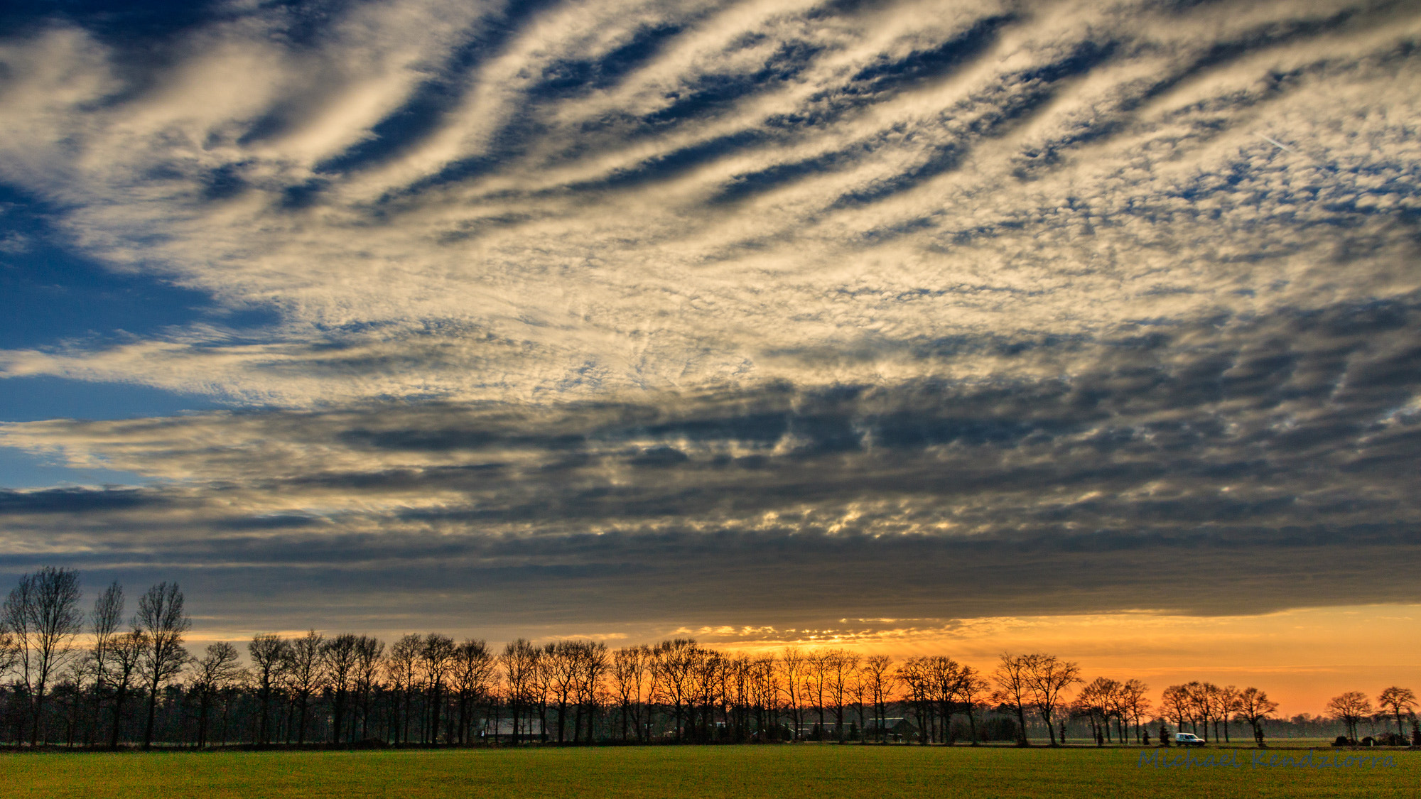 Sigma 18-250mm F3.5-6.3 DC OS HSM sample photo. Wolken photography