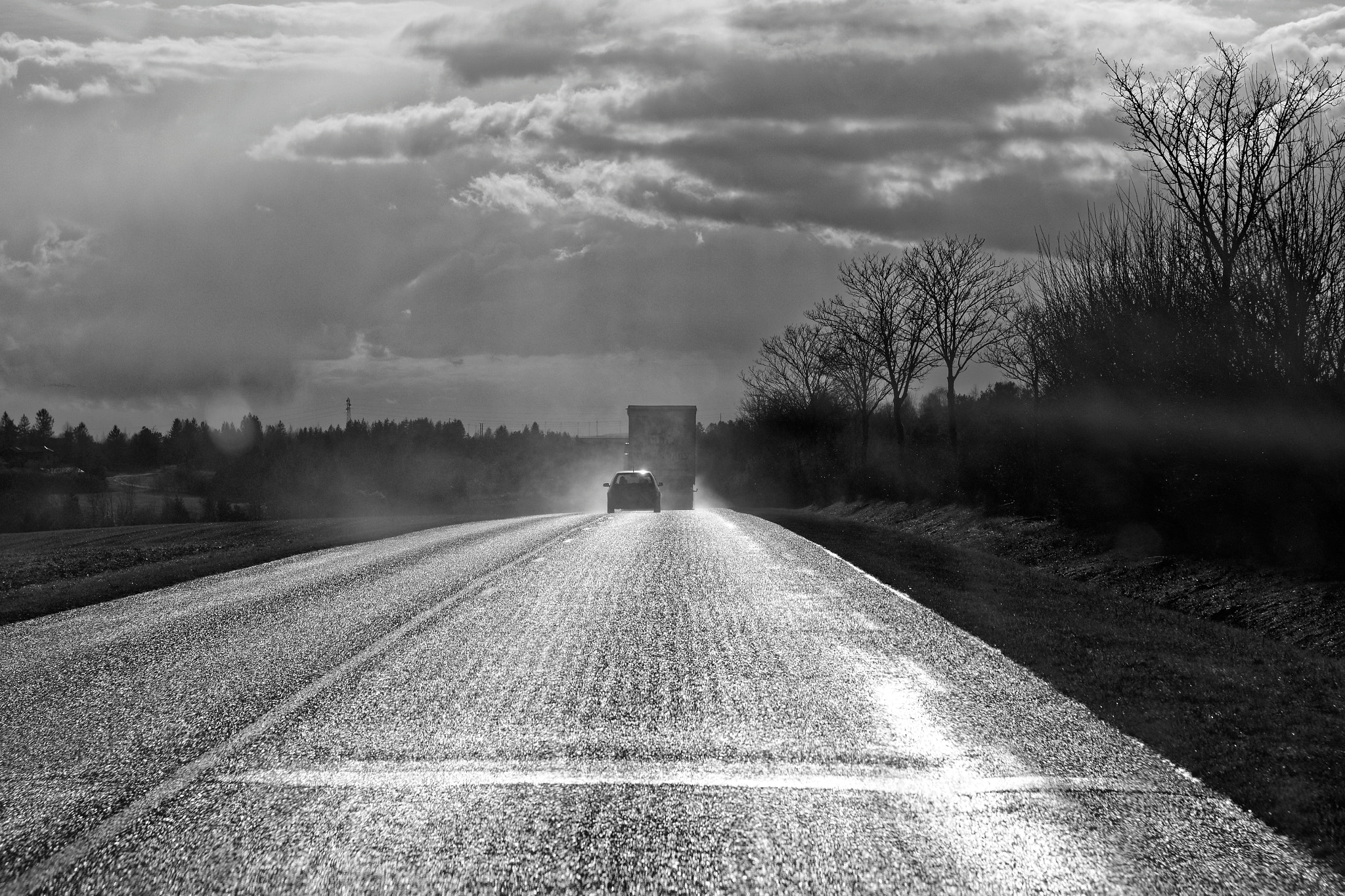 Sigma 17-70mm F2.8-4 DC Macro OS HSM sample photo. Sur la route photography