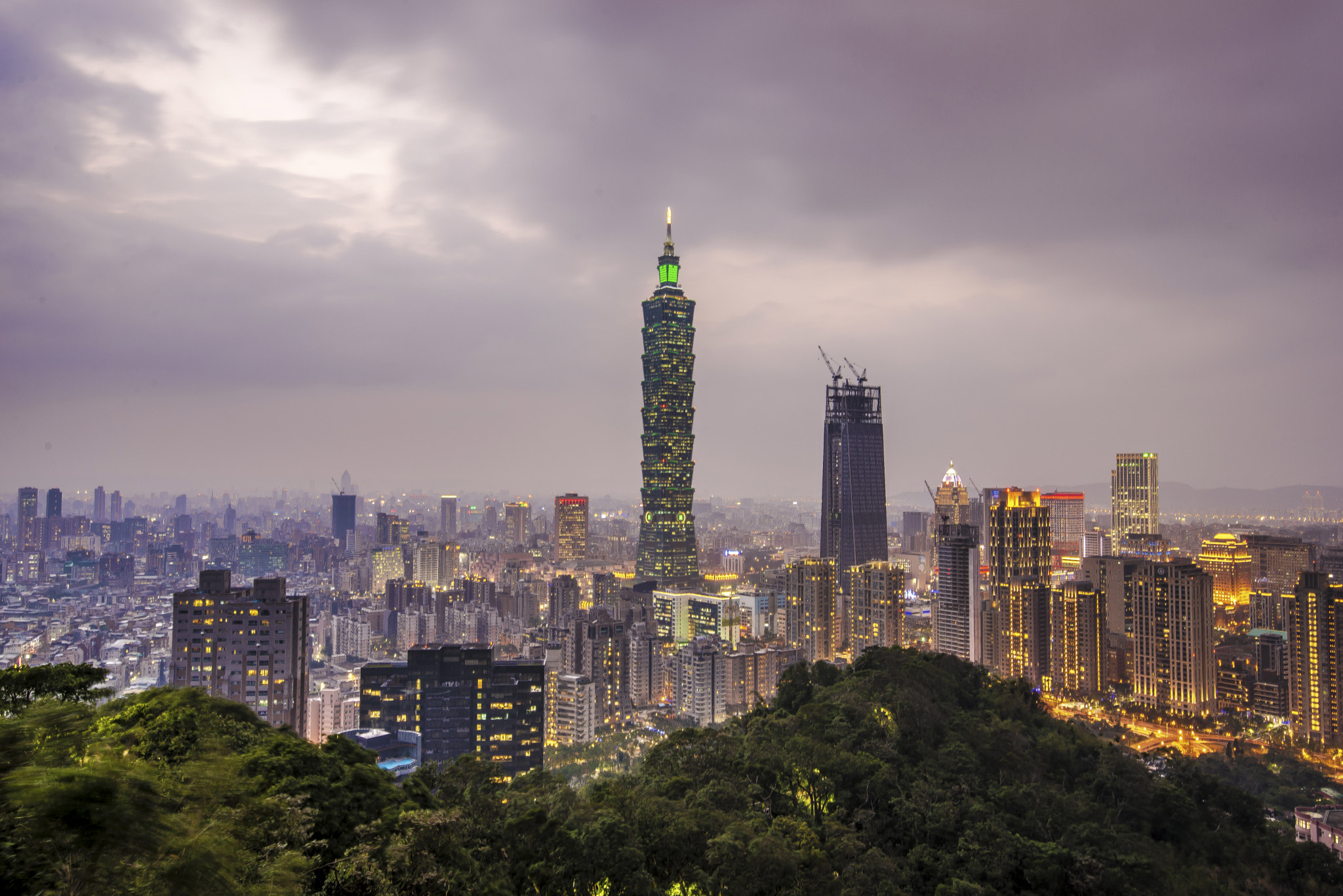 Tamron SP 15-30mm F2.8 Di VC USD sample photo. Taipei 101 photography