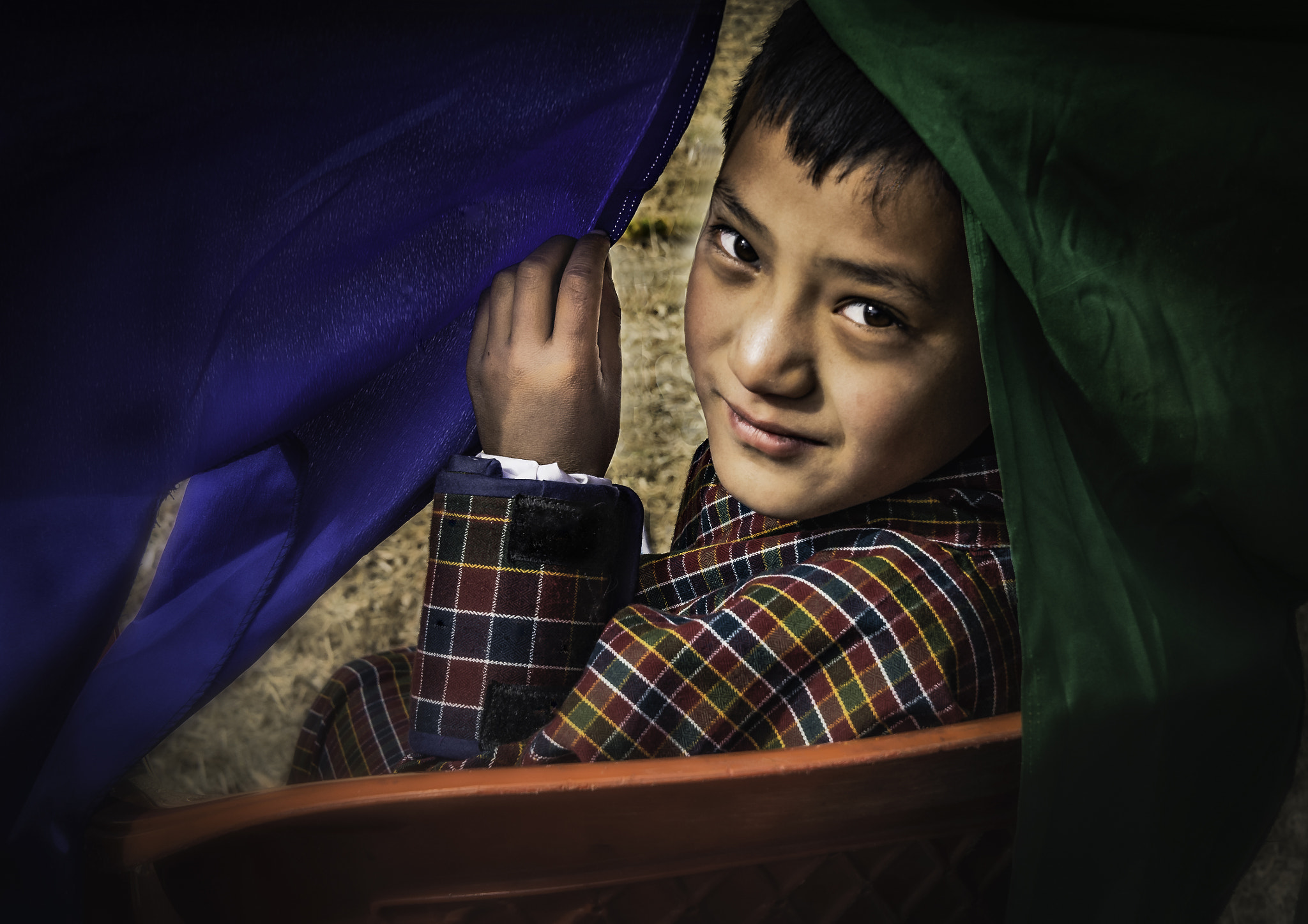 Nikon D4 sample photo. Bhutanese archery spectator photography