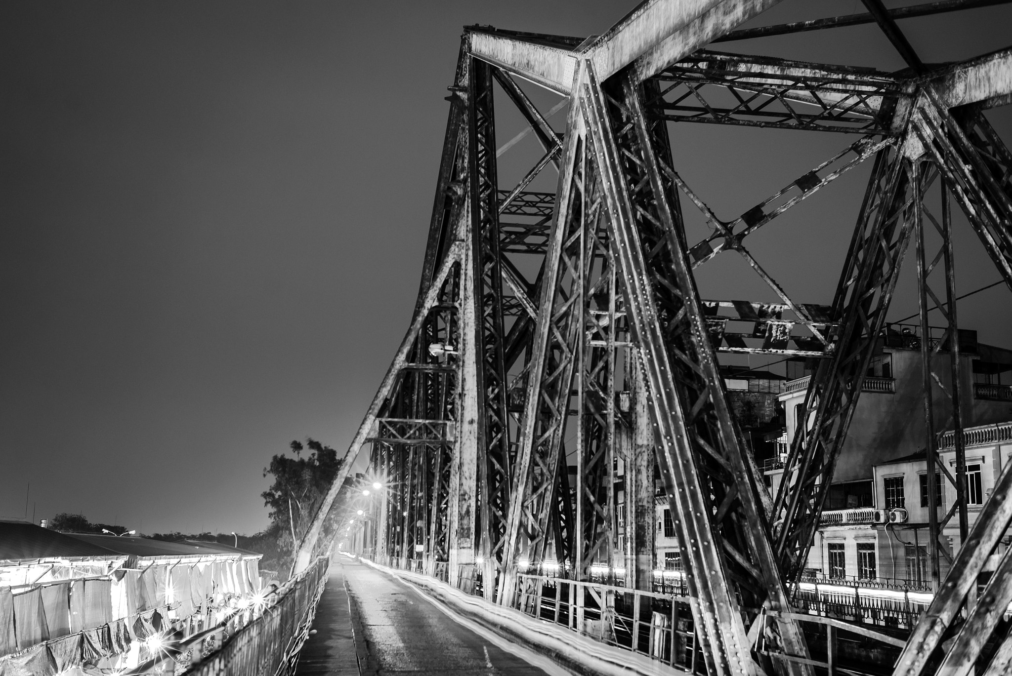 Nikon D600 + Nikon AF Nikkor 35mm F2D sample photo. Long bien bridge 2 photography