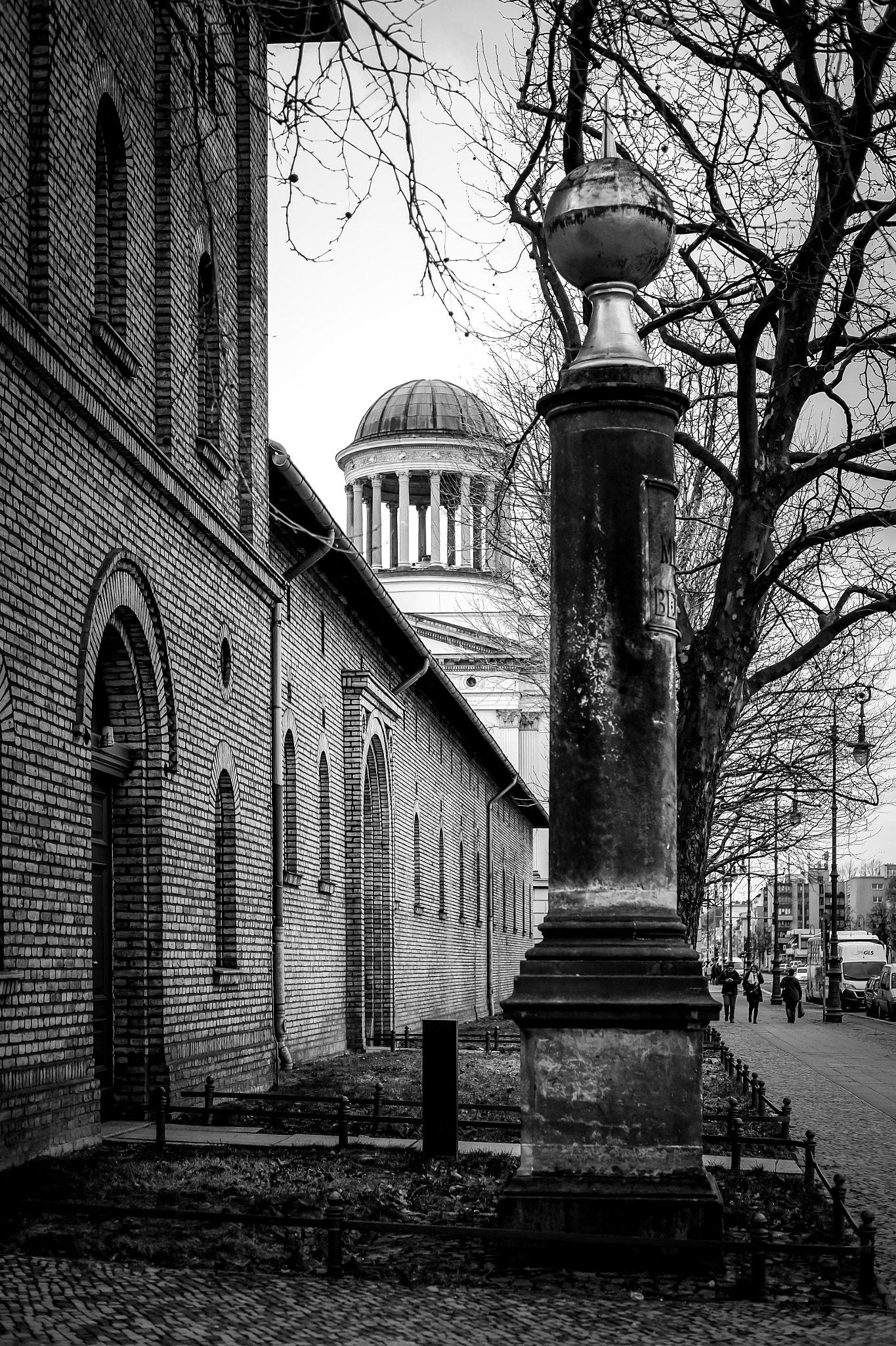 Fujifilm X-E2S + Fujifilm XF 35mm F2 R WR sample photo. Am schloß charlottenburg photography