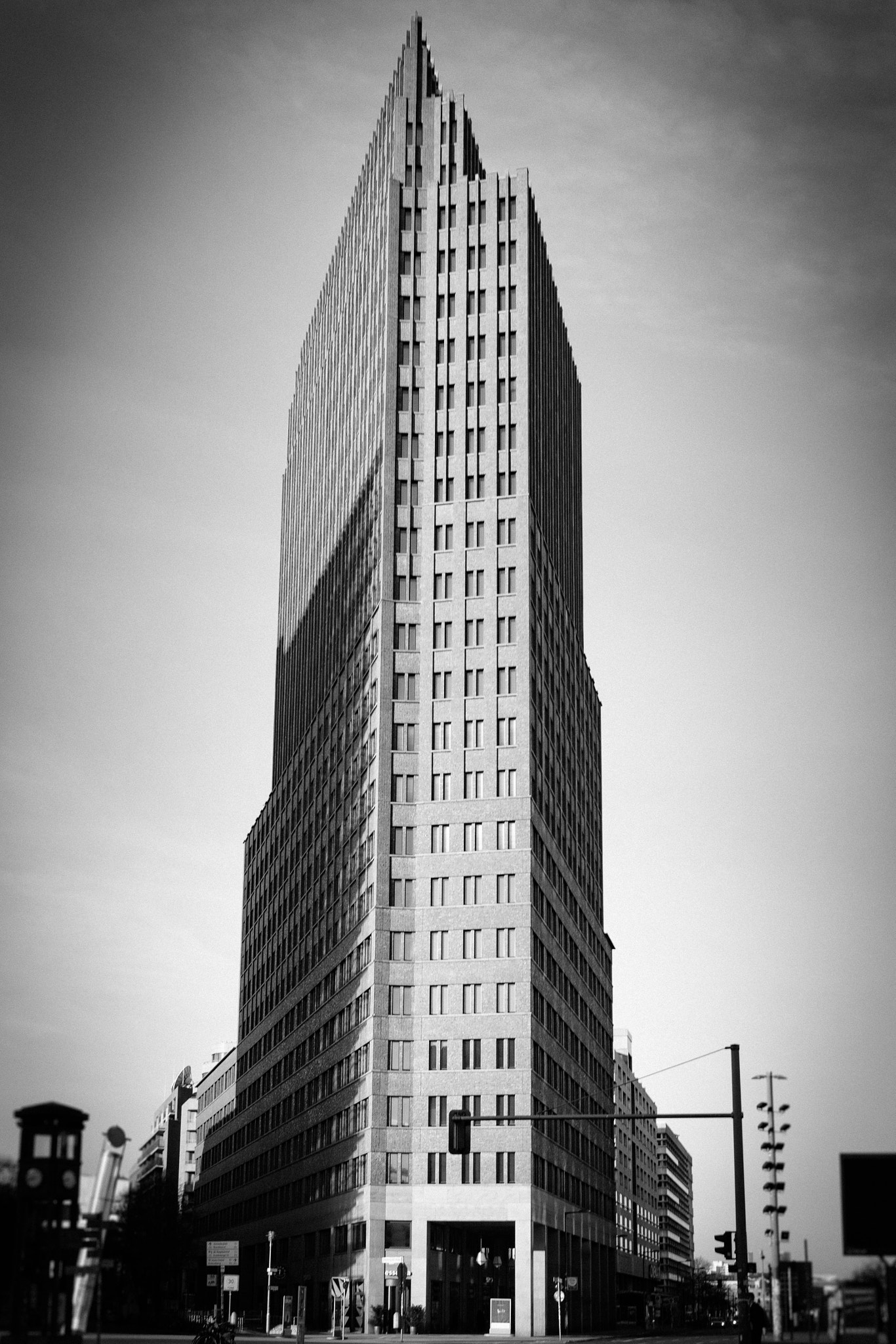 Nikon D5300 + Sigma 10-20mm F3.5 EX DC HSM sample photo. Potsdamer platz iii photography