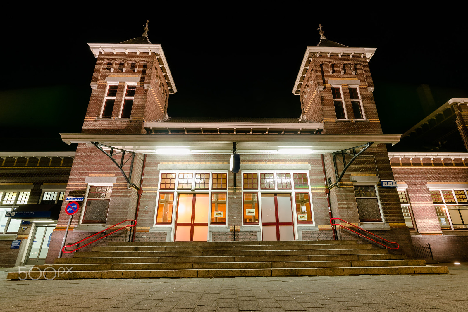 Sony Alpha DSLR-A900 sample photo. Night pictures of the historical city kampen, overijssel, nether photography