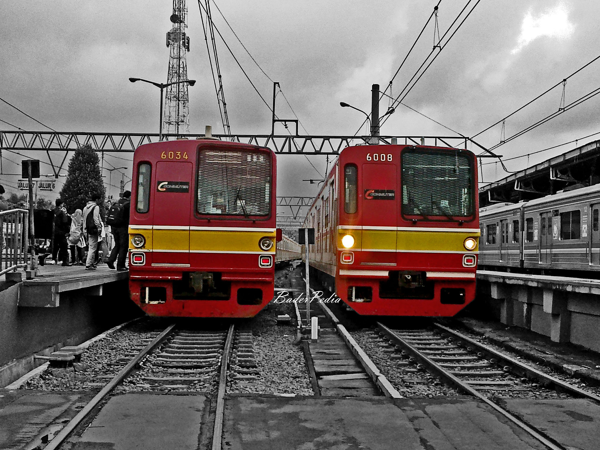 Nokia C5-03 sample photo. Indonesian railways 15 photography