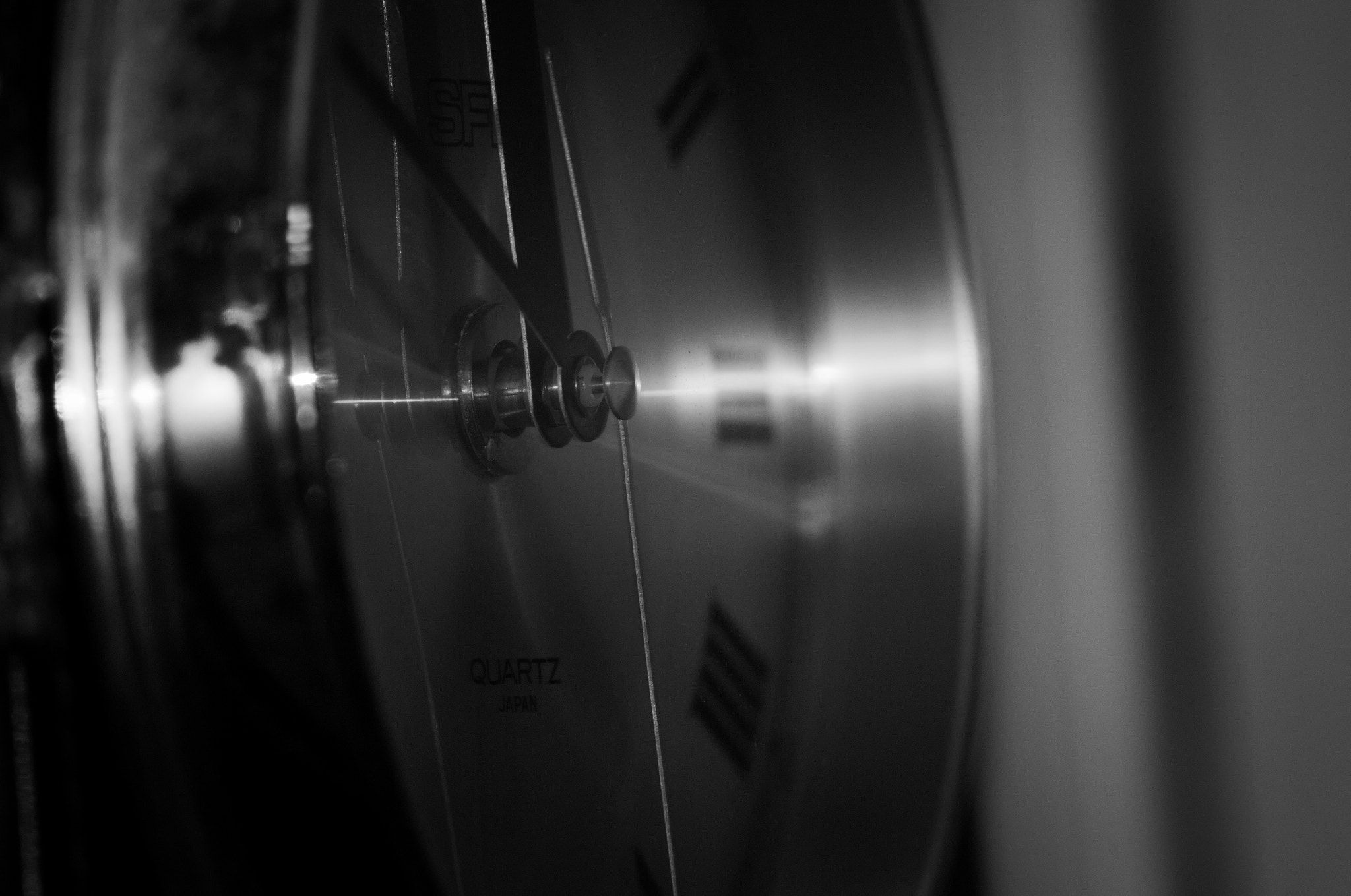 Sigma 70-300mm F4-5.6 APO DG Macro sample photo. Clock, clock photography
