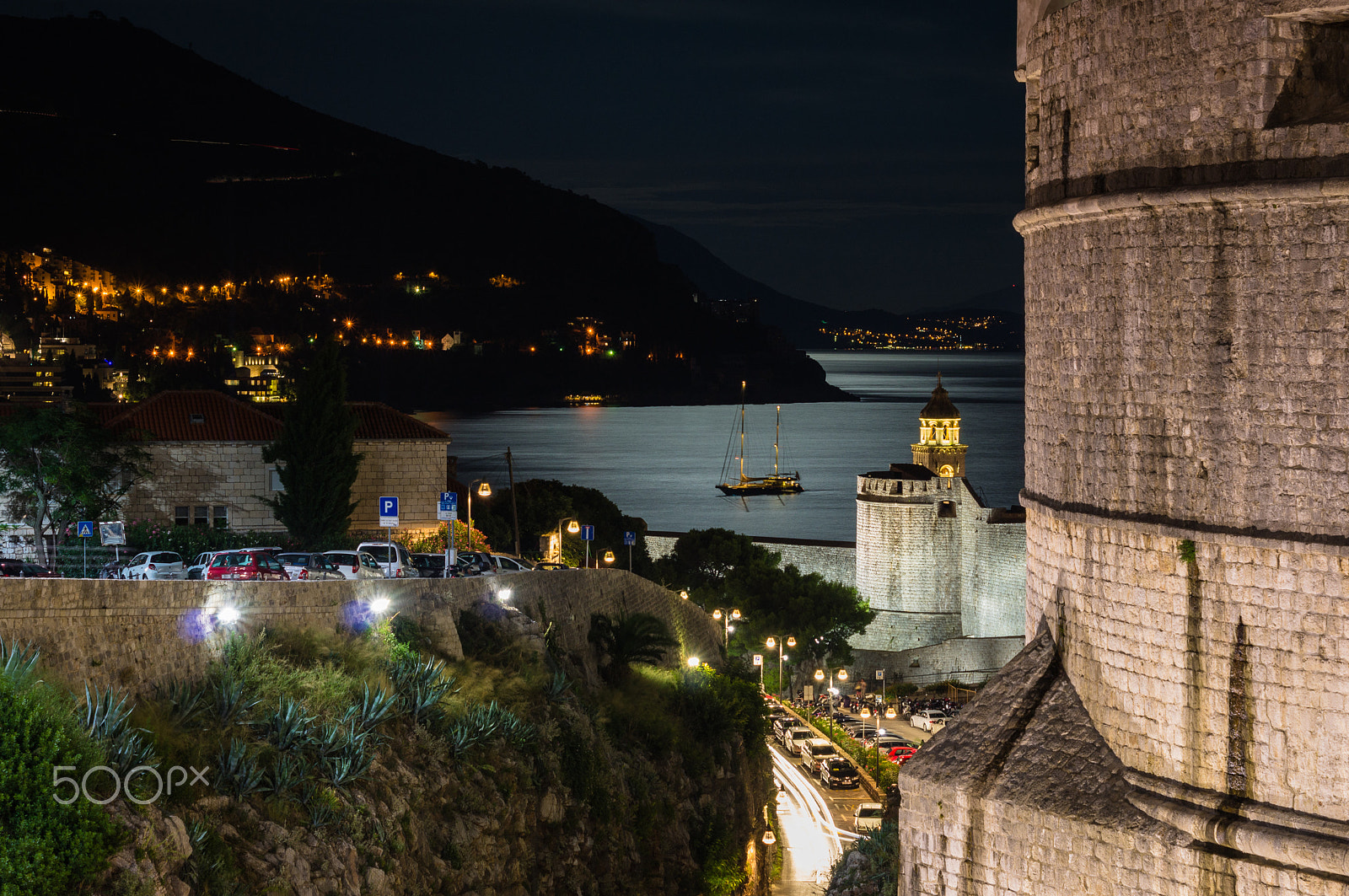 Sony SLT-A35 + Sony DT 50mm F1.8 SAM sample photo. Dubrovnik by night photography