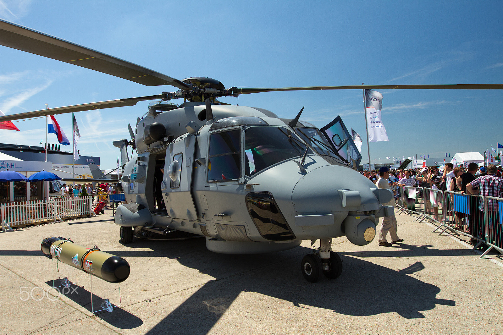 Canon EF 16-35mm F2.8L II USM sample photo. Air force helicopter on ground photography