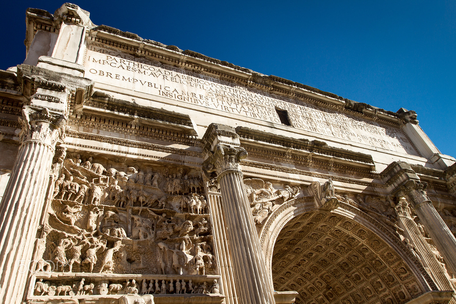 Canon EF 16-35mm F2.8L II USM sample photo. Arch of septimius severus in rome photography