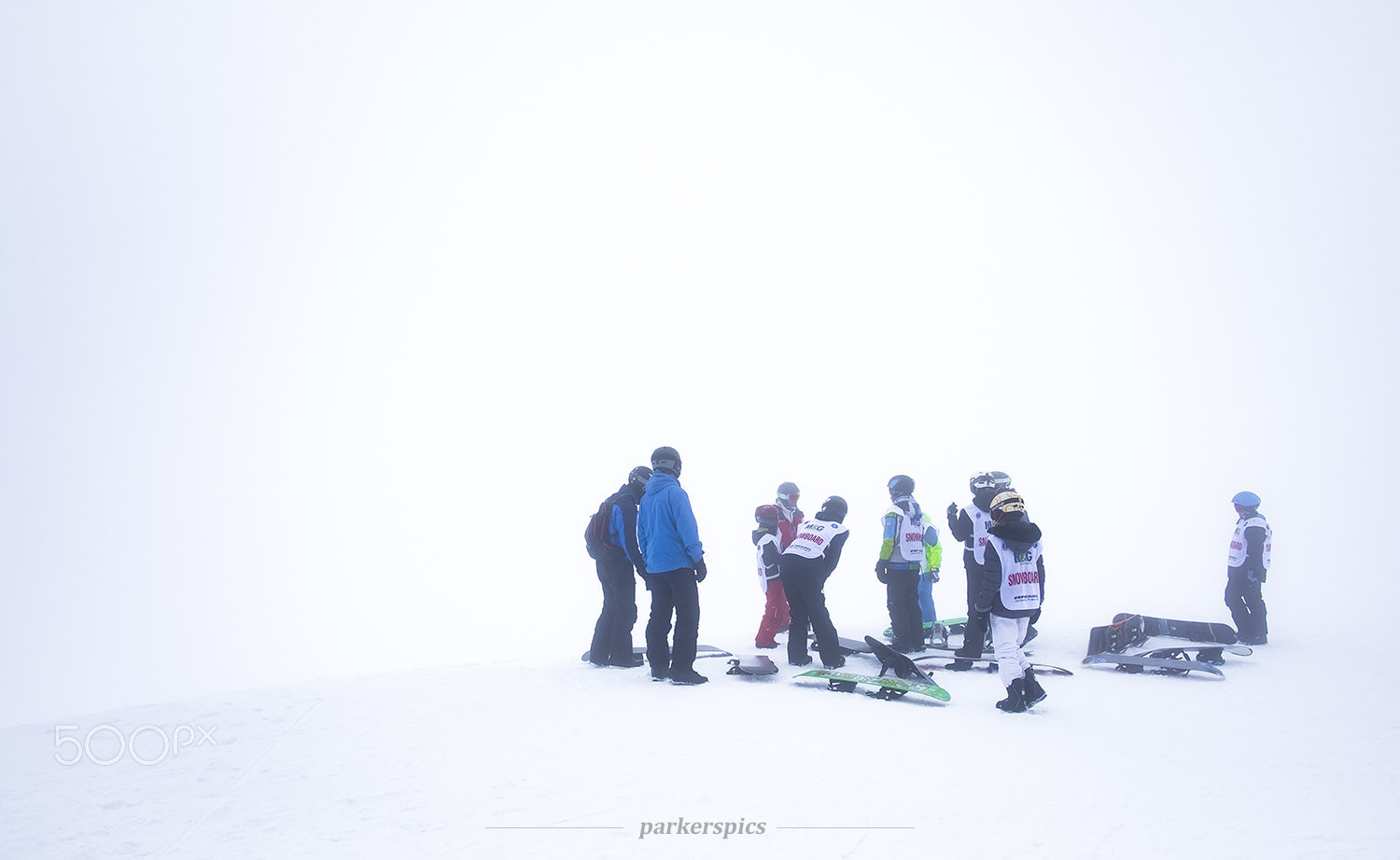Fujifilm X-T10 sample photo. Foggy conditions on the piste photography