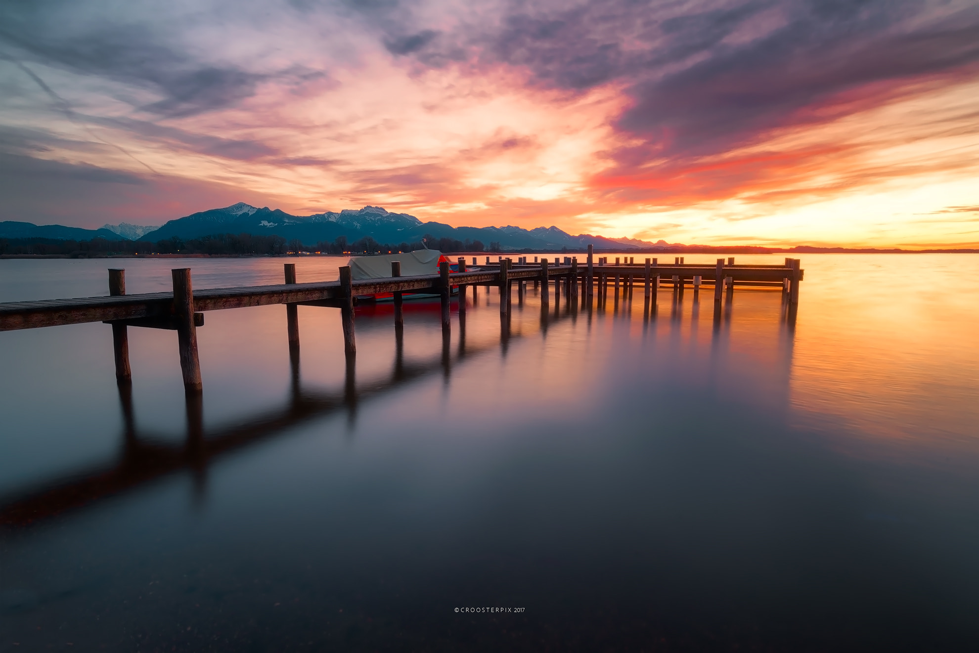 Nikon AF-S Nikkor 18-35mm F3.5-4.5G ED sample photo. Chiemsee photography