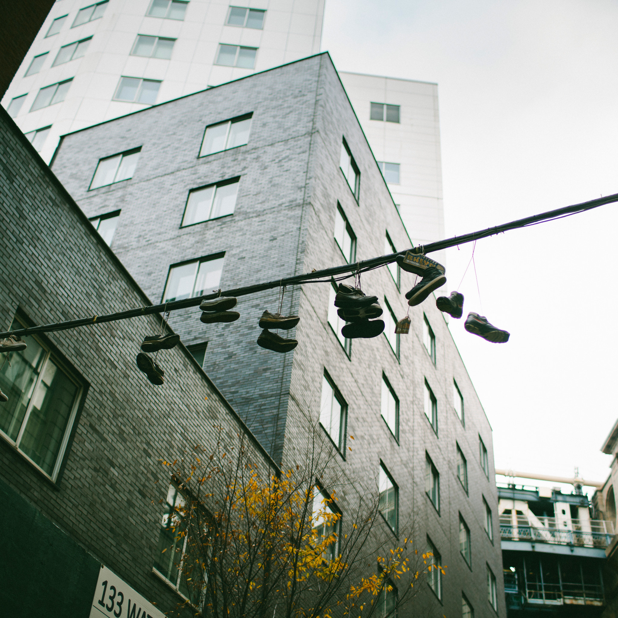 Canon EF 35mm F1.4L USM sample photo. Hang tight. photography