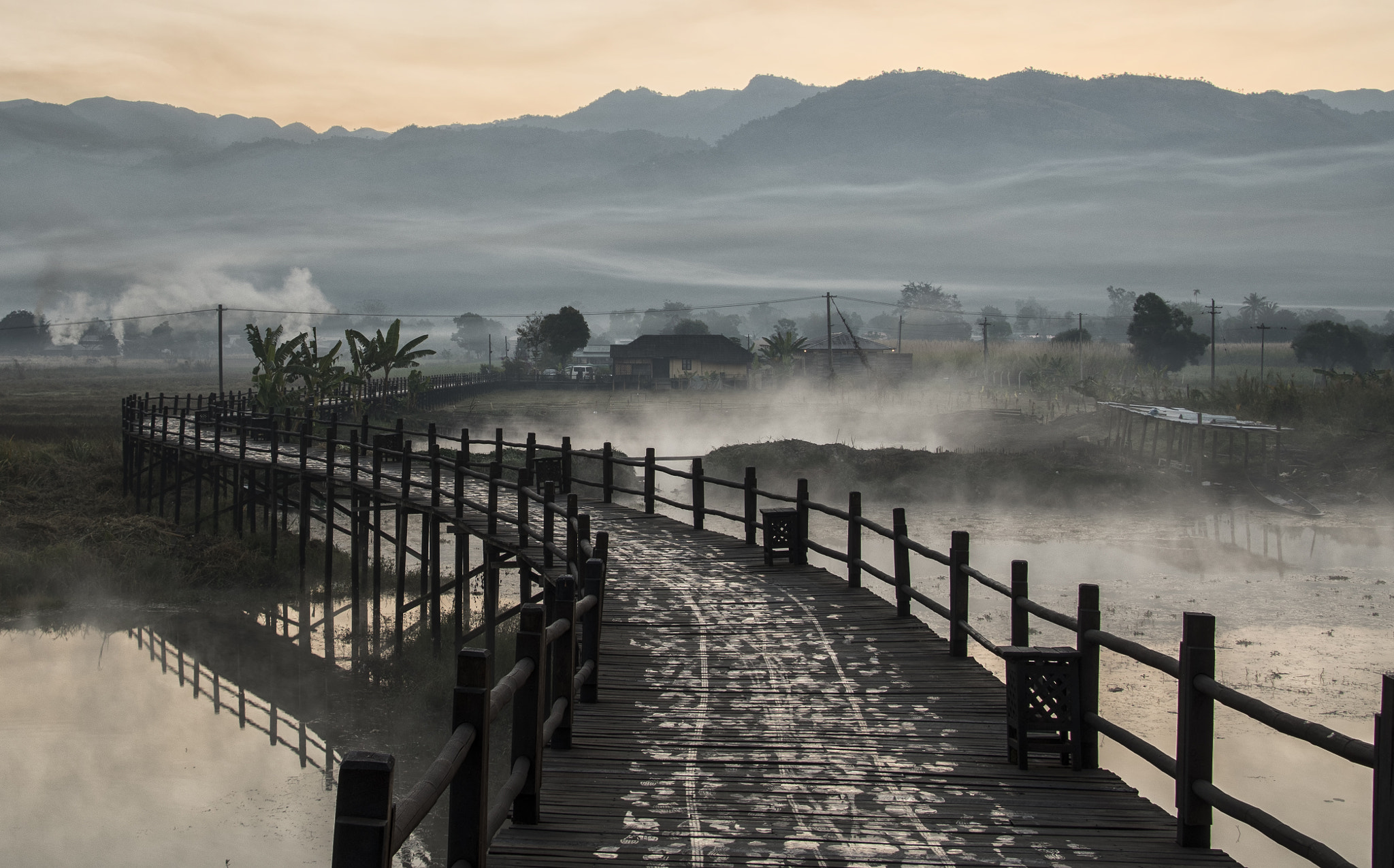 Nikon D500 sample photo. Fog and smoky , mayamar photography