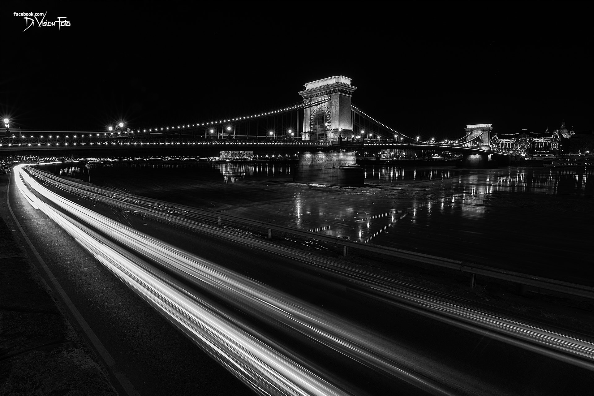 Tokina AT-X Pro 11-16mm F2.8 DX sample photo. Chain bridge at night photography