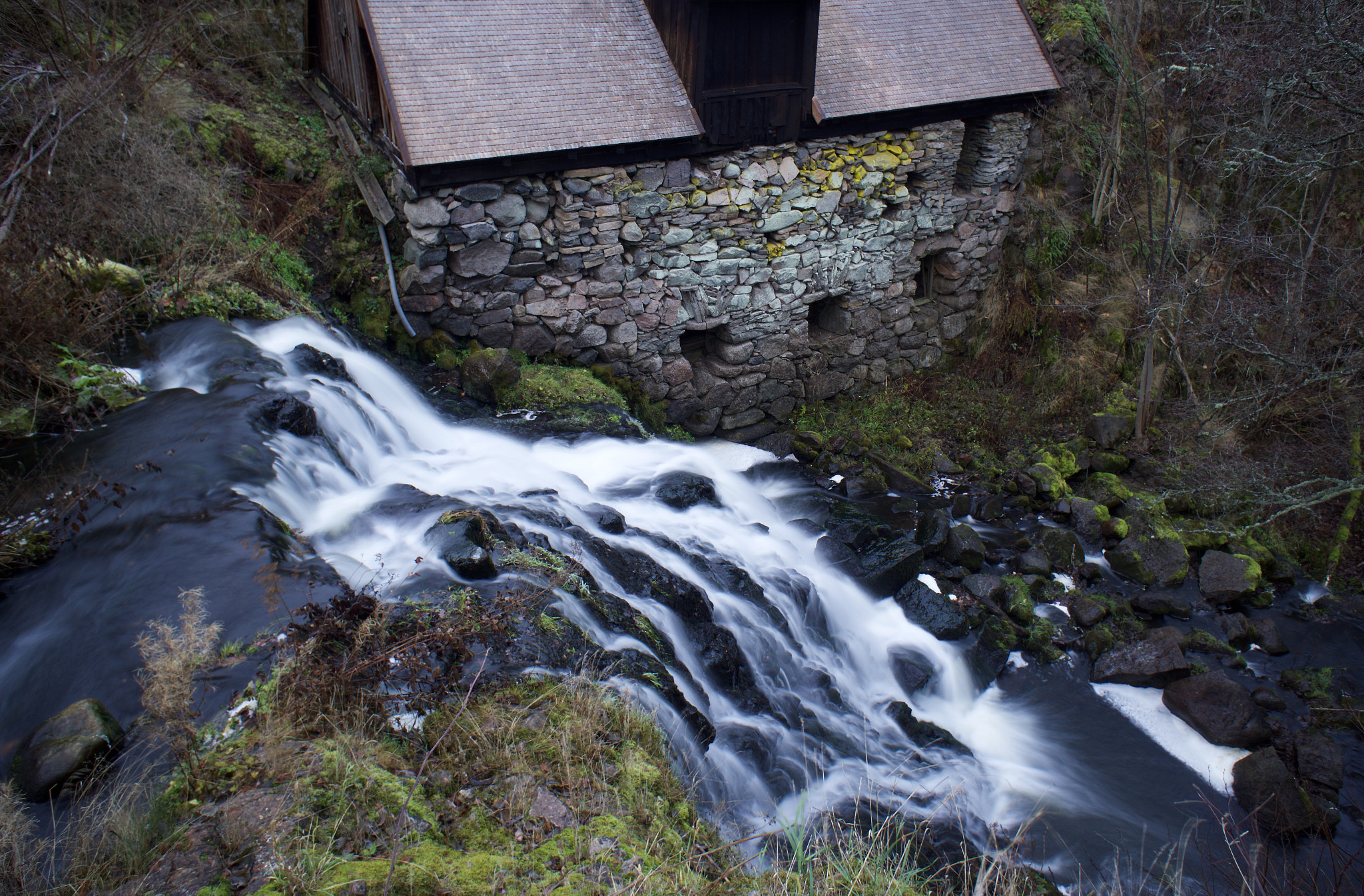 Sony a6000 + Sony E 16mm F2.8 sample photo. Waterfall in sweden photography