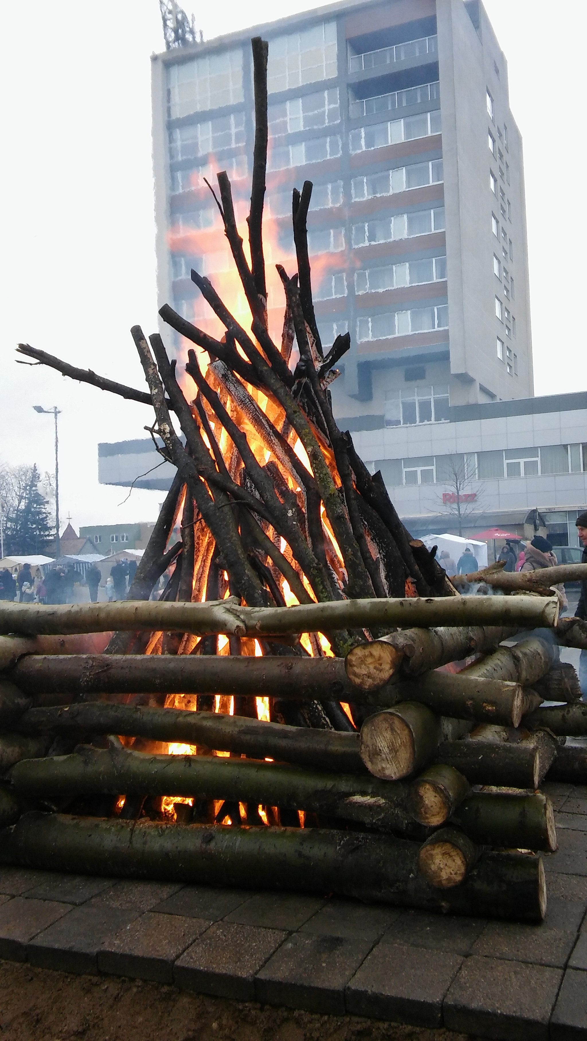 LG SPIRIT 4G LTE sample photo. Shrovetide photography