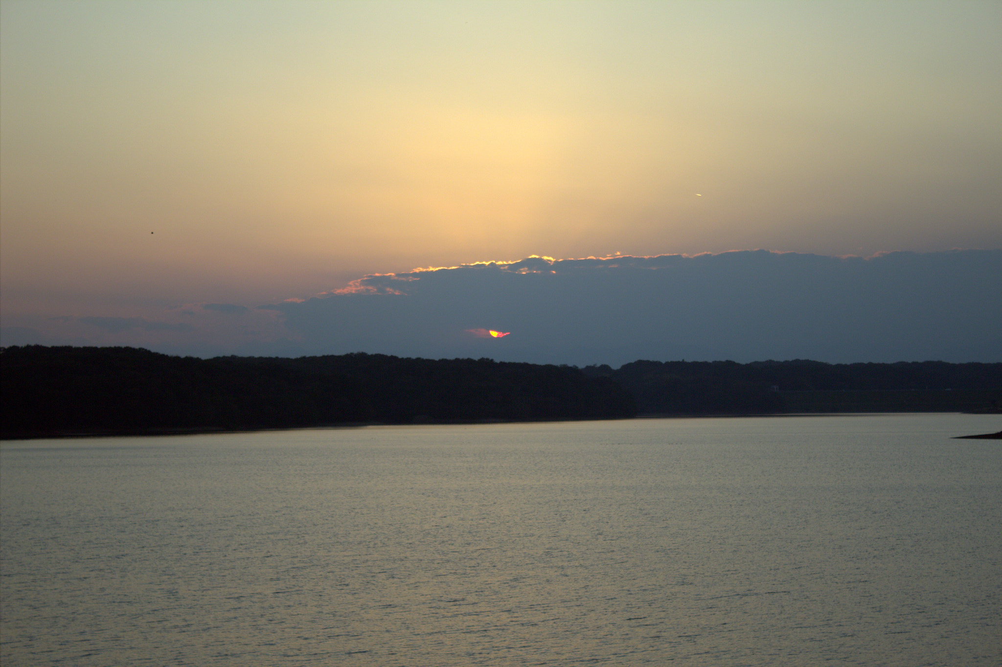 Canon EOS 600D (Rebel EOS T3i / EOS Kiss X5) sample photo. Sunset in western tokyo photography