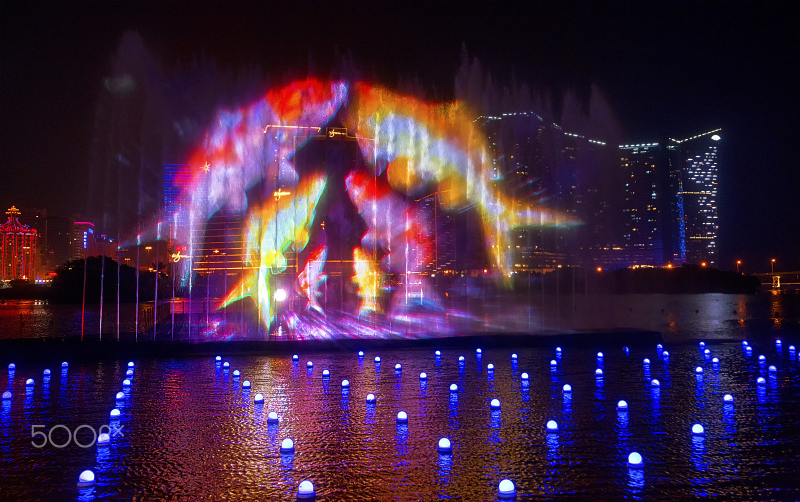 Nikon AF-S Nikkor 16-35mm F4G ED VR sample photo. Light festival photography