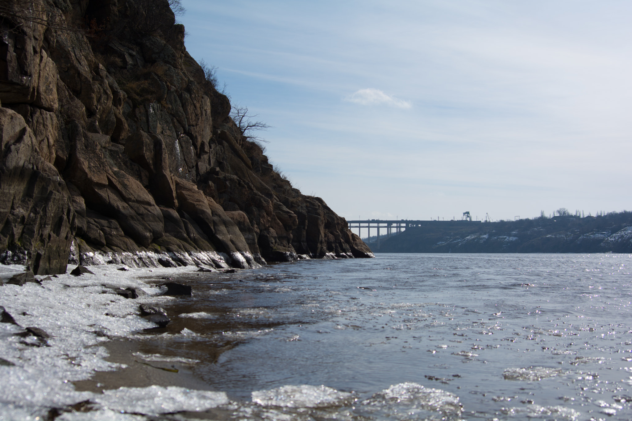 Nikon D7100 + AF Zoom-Nikkor 28-70mm f/3.5-4.5D sample photo. Winter walking: khortitsa island photography