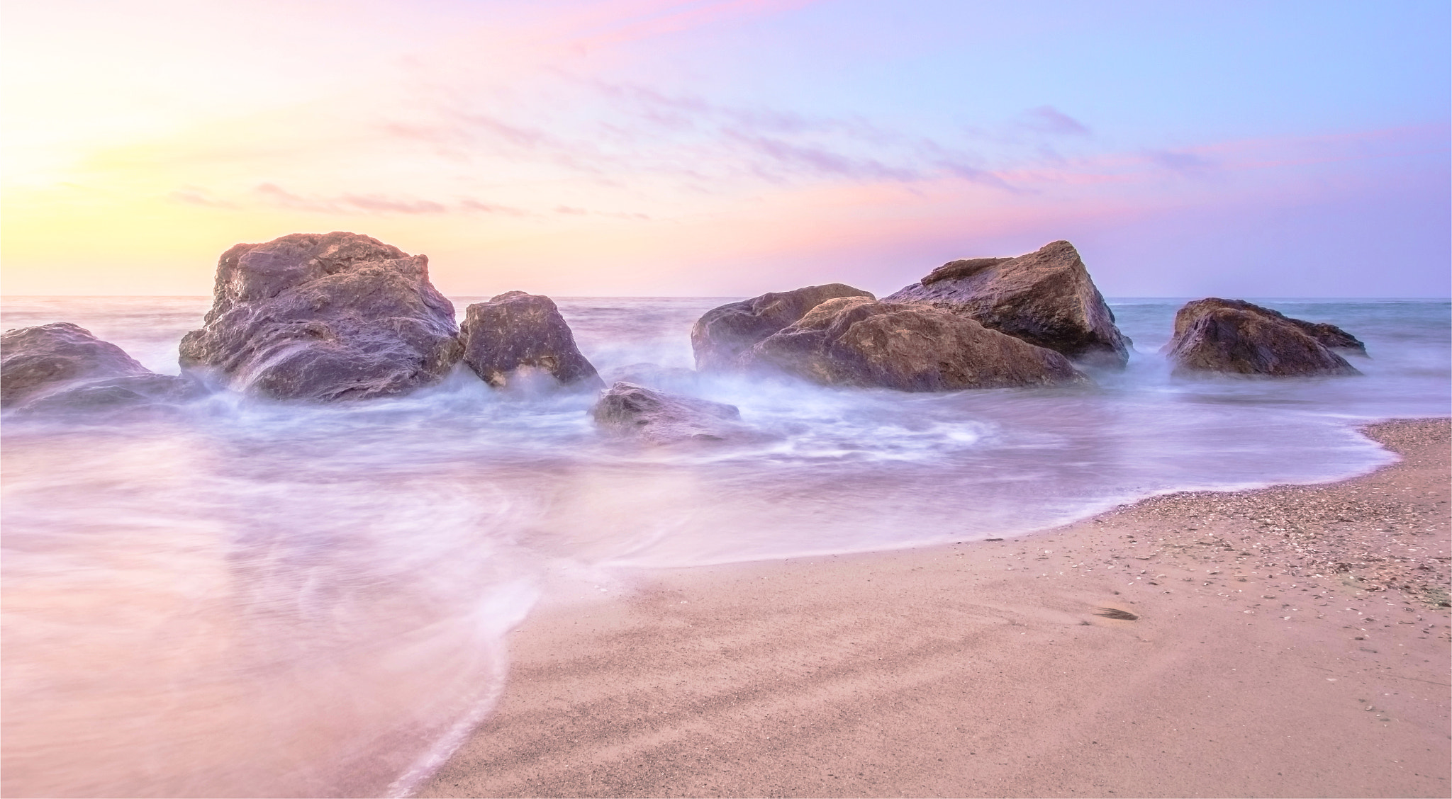 Canon EF-S 10-22mm F3.5-4.5 USM sample photo. Sea water color photography