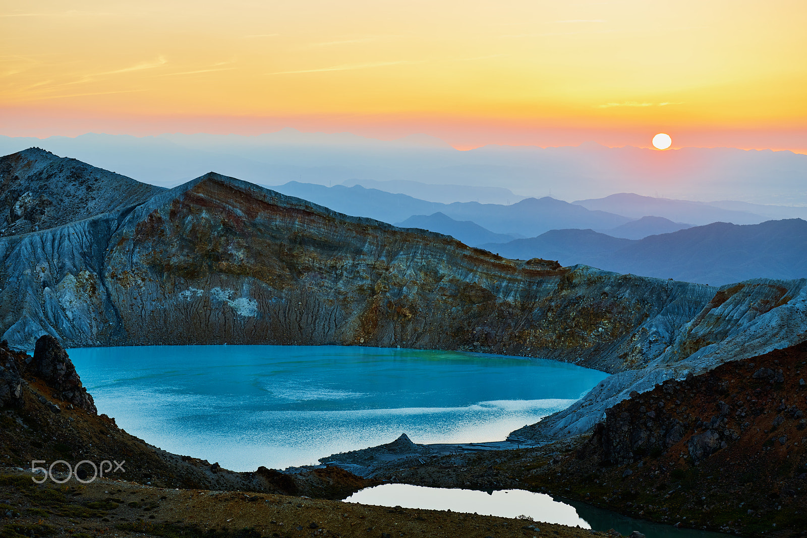 Nikon AF-S Nikkor 70-200mm F2.8G ED VR II sample photo. Blue crater lake photography