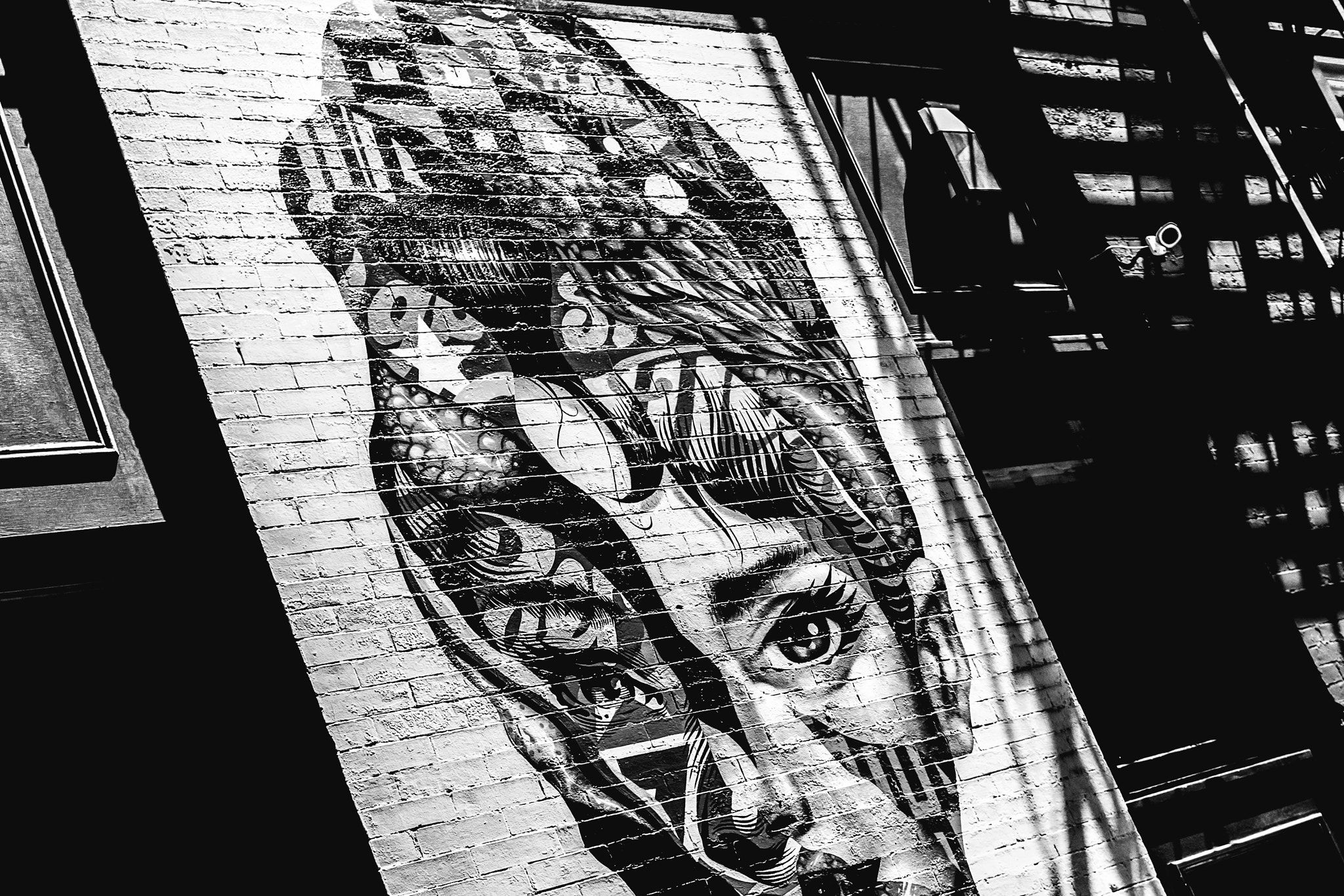 Sigma 10-20mm F3.5 EX DC HSM sample photo. Street paint art photography