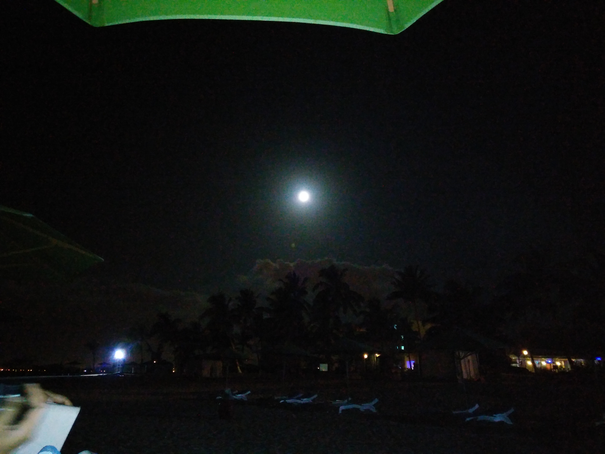 OnePlus ONE E1003 sample photo. Beautiful moon photography