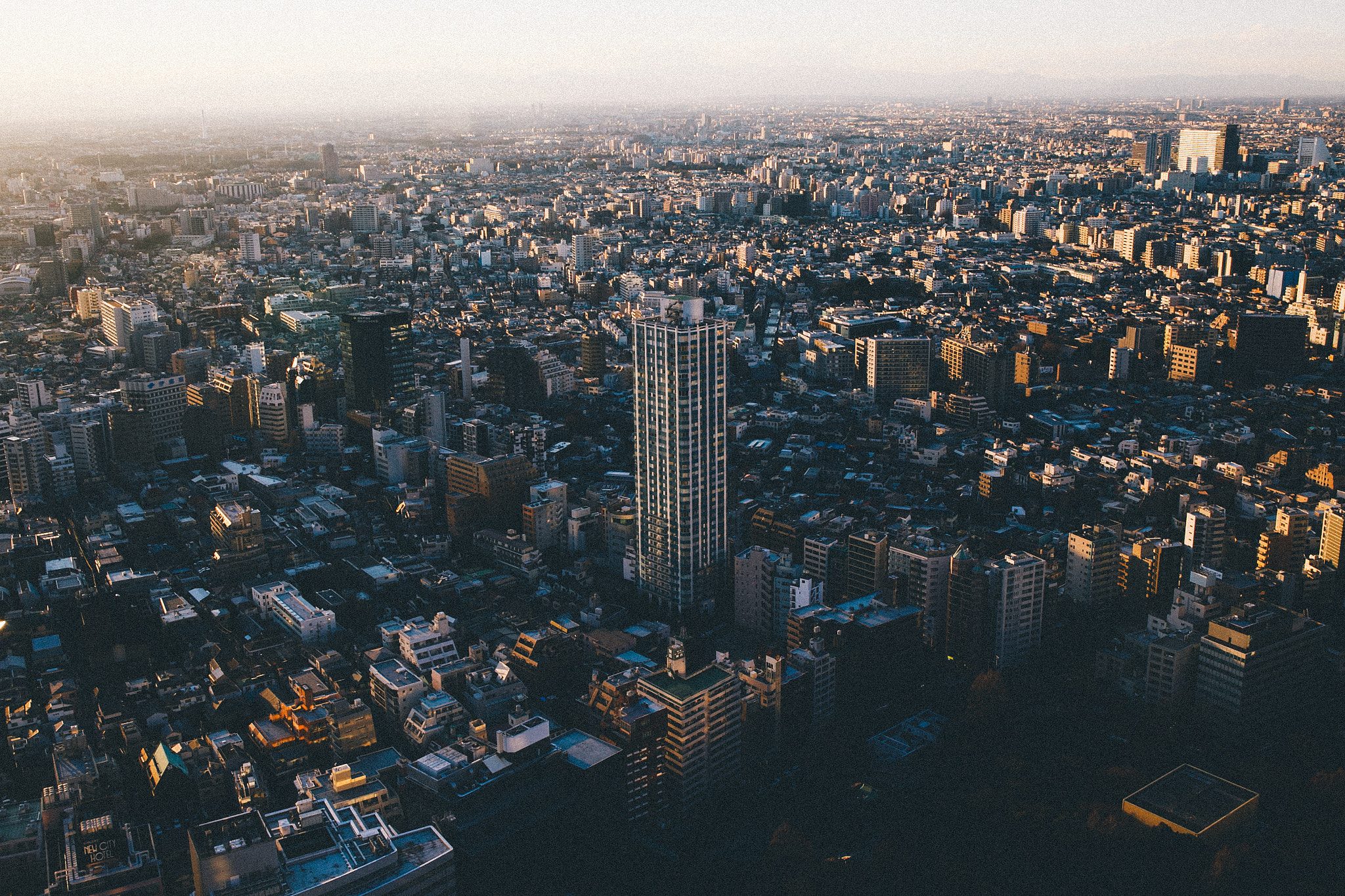 Canon EF 24-70mm F4L IS USM sample photo. Tokyo photography
