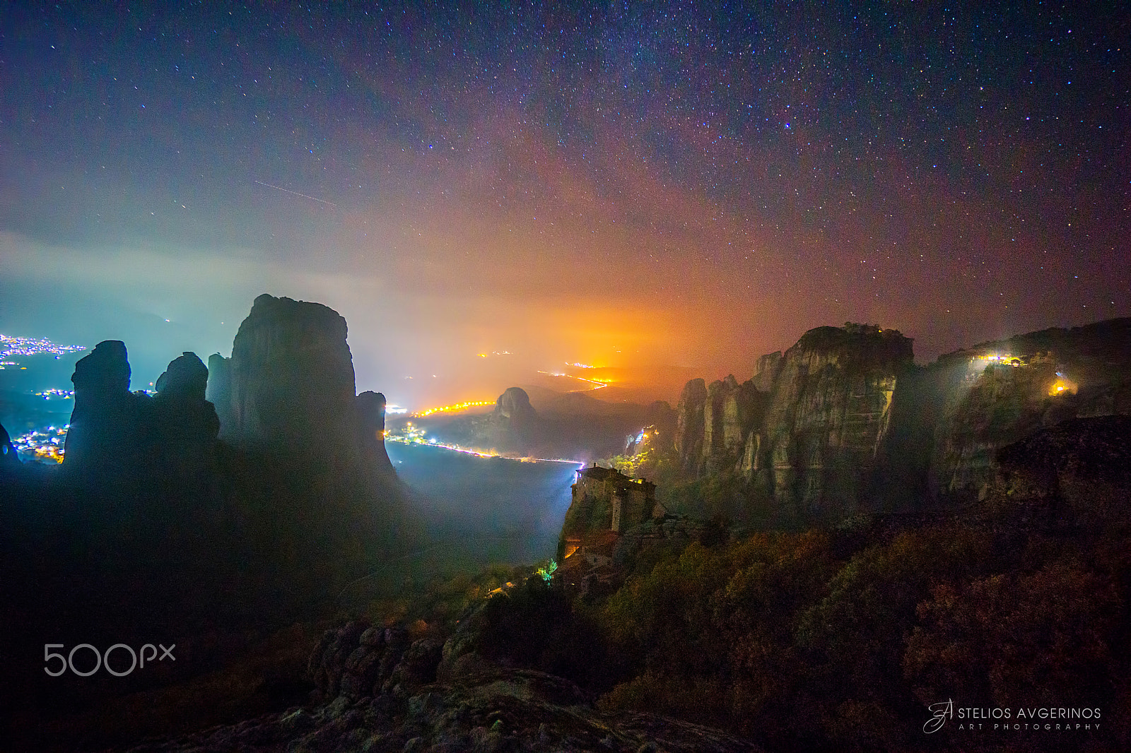 Sony a6000 + Sony E 10-18mm F4 OSS sample photo. Meteora at night photography