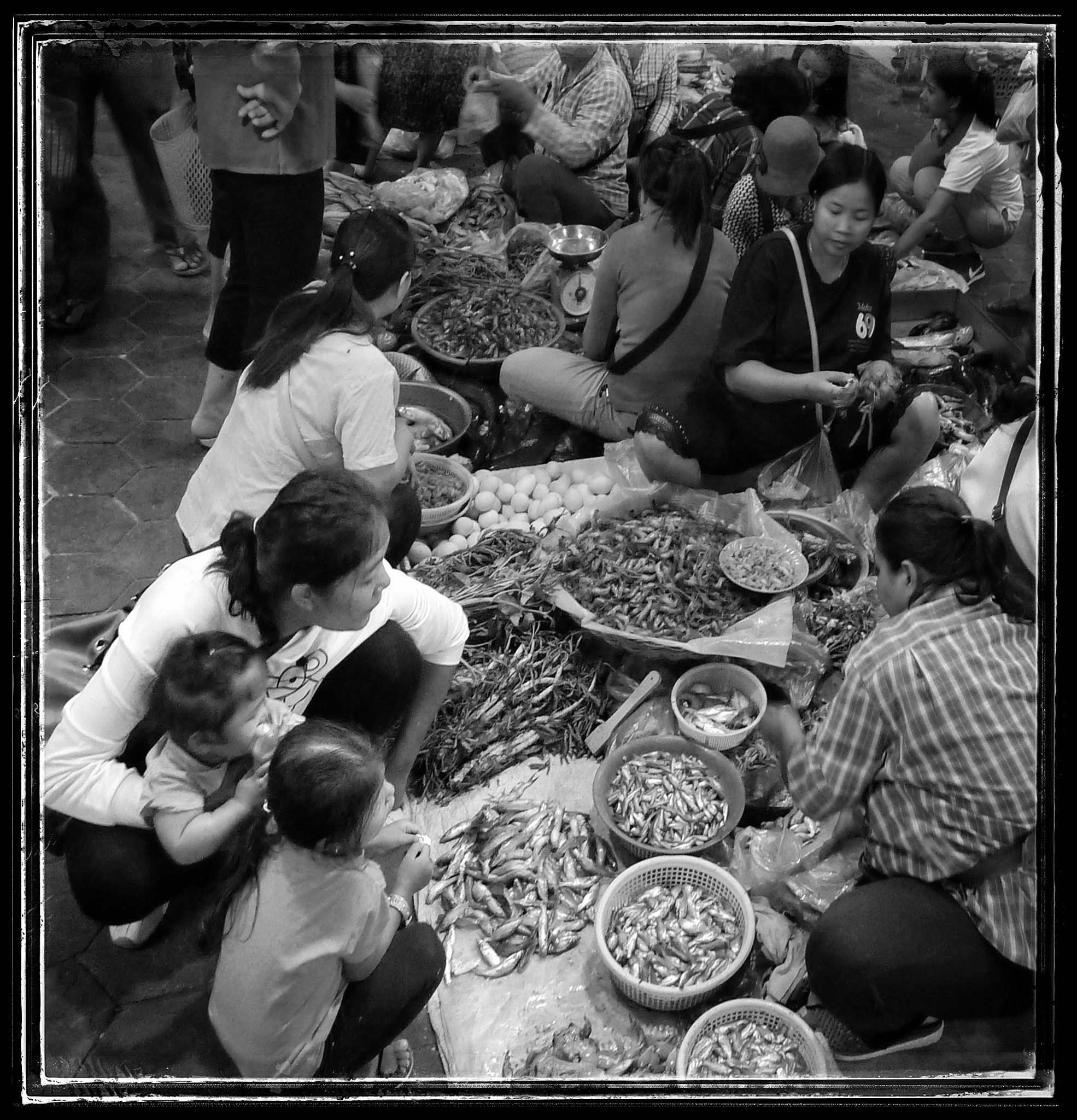 Leica D-LUX 5 sample photo. Siam  reap  market 2 photography