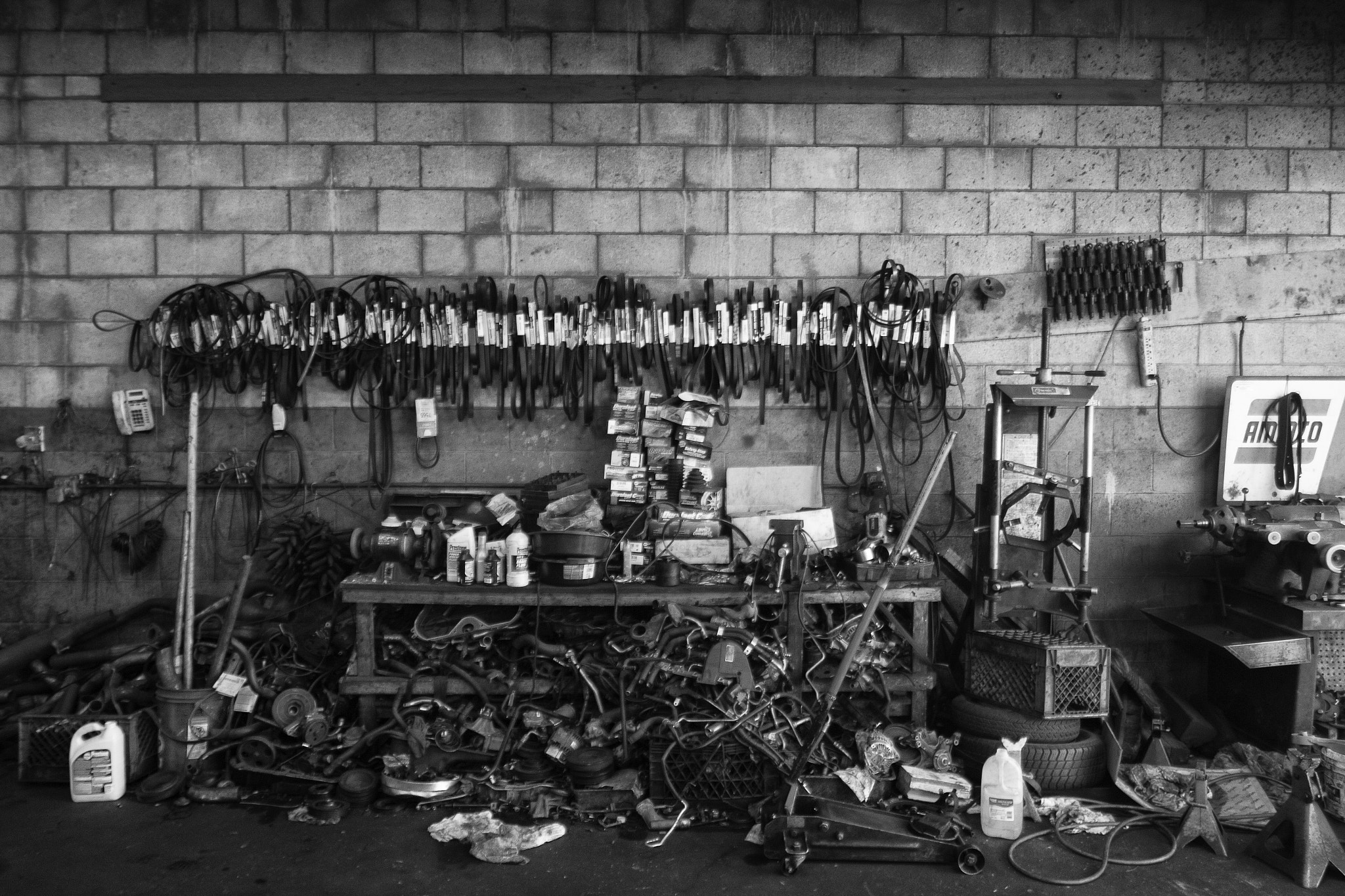 Canon EOS 60D sample photo. Autoshop photography
