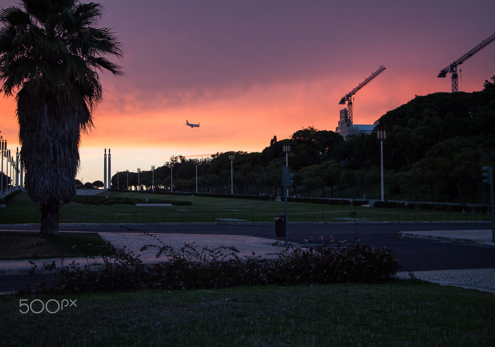 Canon EOS 1100D (EOS Rebel T3 / EOS Kiss X50) sample photo. Lisbon sunset photography