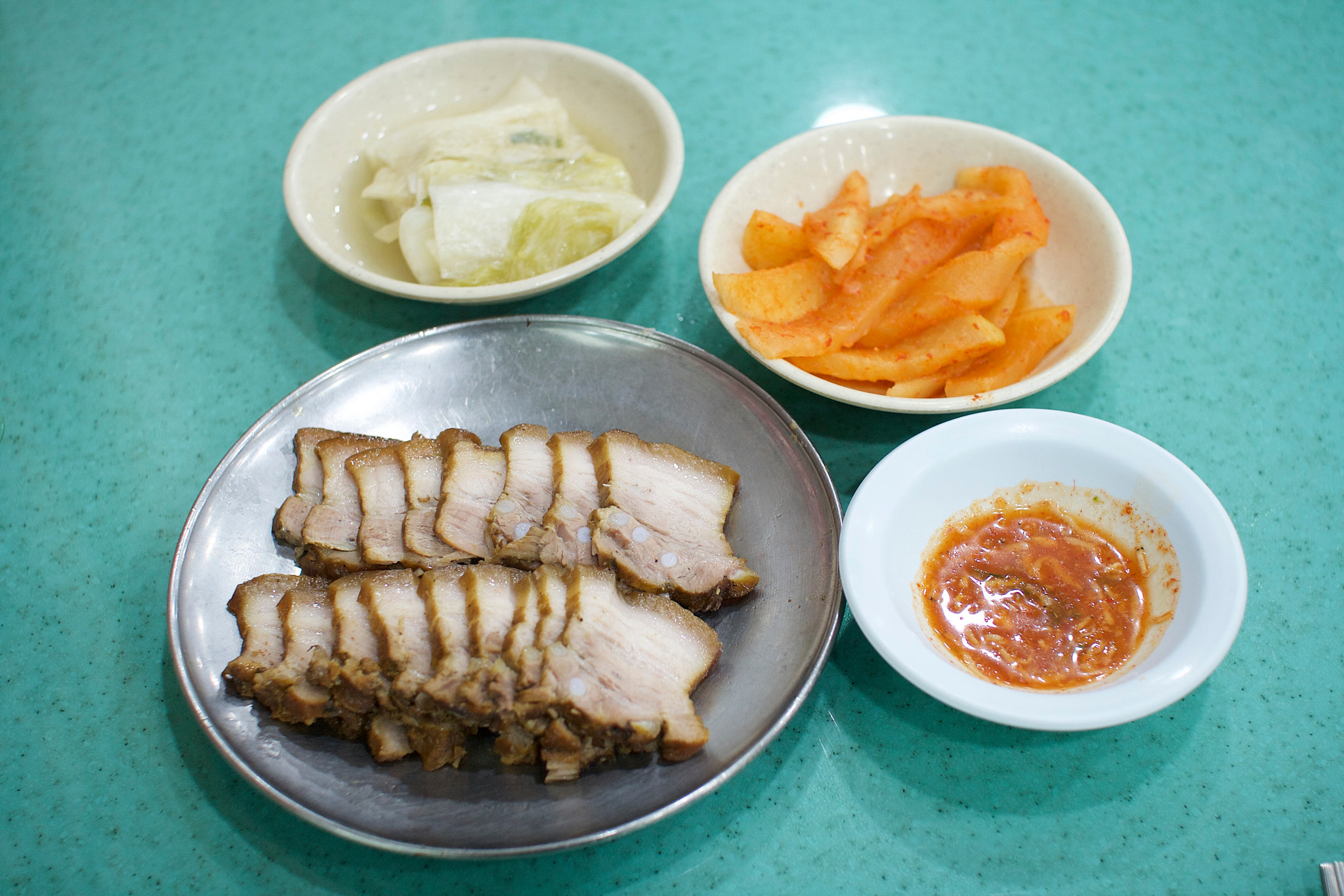 Canon EOS 400D (EOS Digital Rebel XTi / EOS Kiss Digital X) sample photo. Steamed pork belly. photography