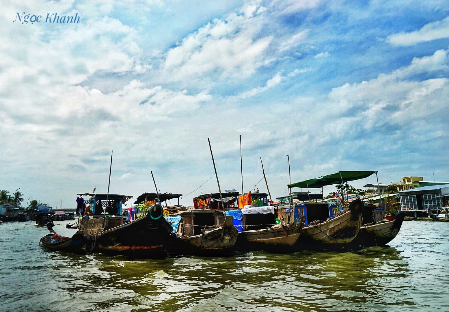 Sony a7 II + Sony Vario Tessar T* FE 24-70mm F4 ZA OSS sample photo. Cai rang floating market on vietnam tien giang river photography