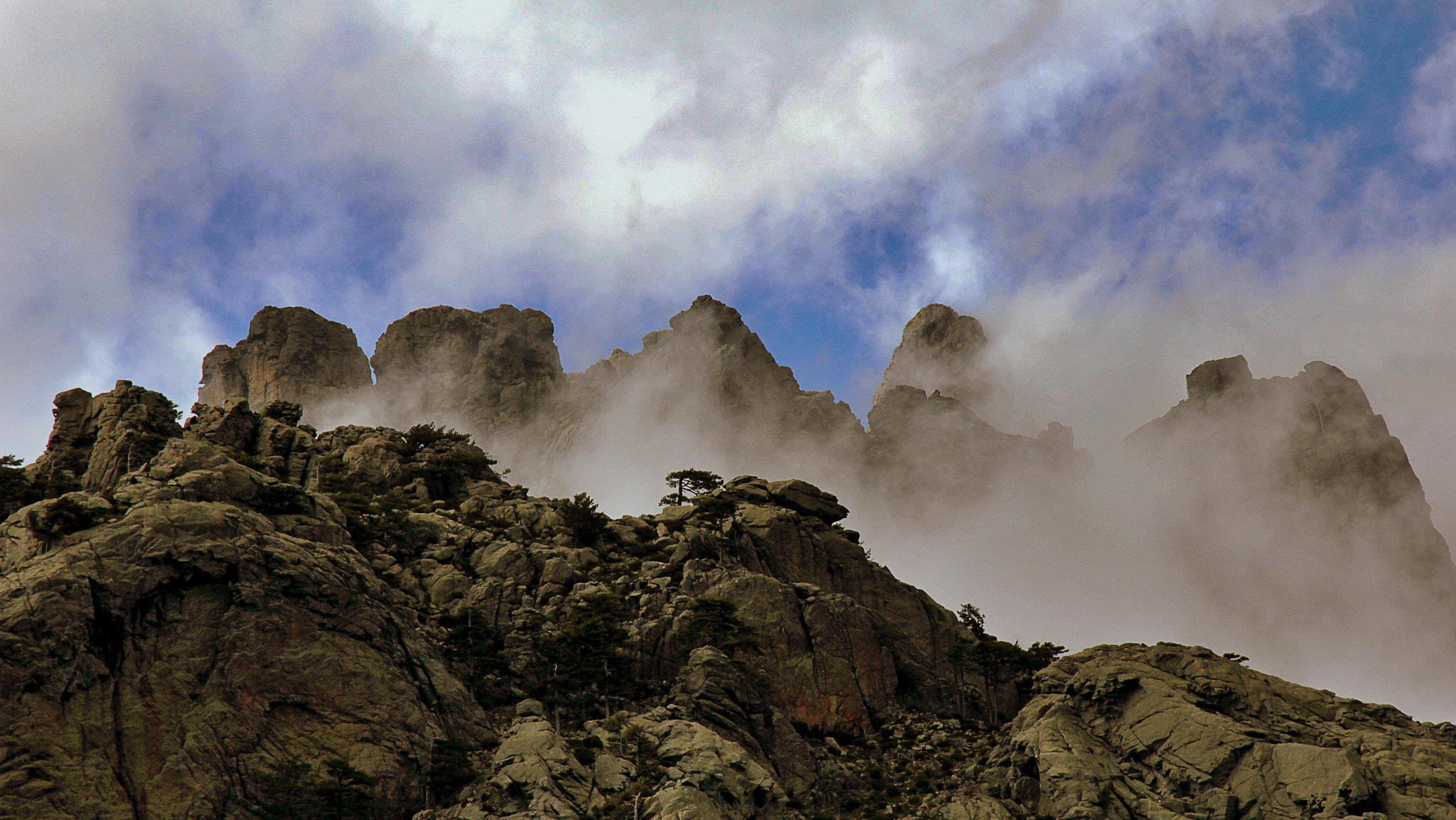 Canon EOS 550D (EOS Rebel T2i / EOS Kiss X4) sample photo. Aiguilles de bavella (corse) photography