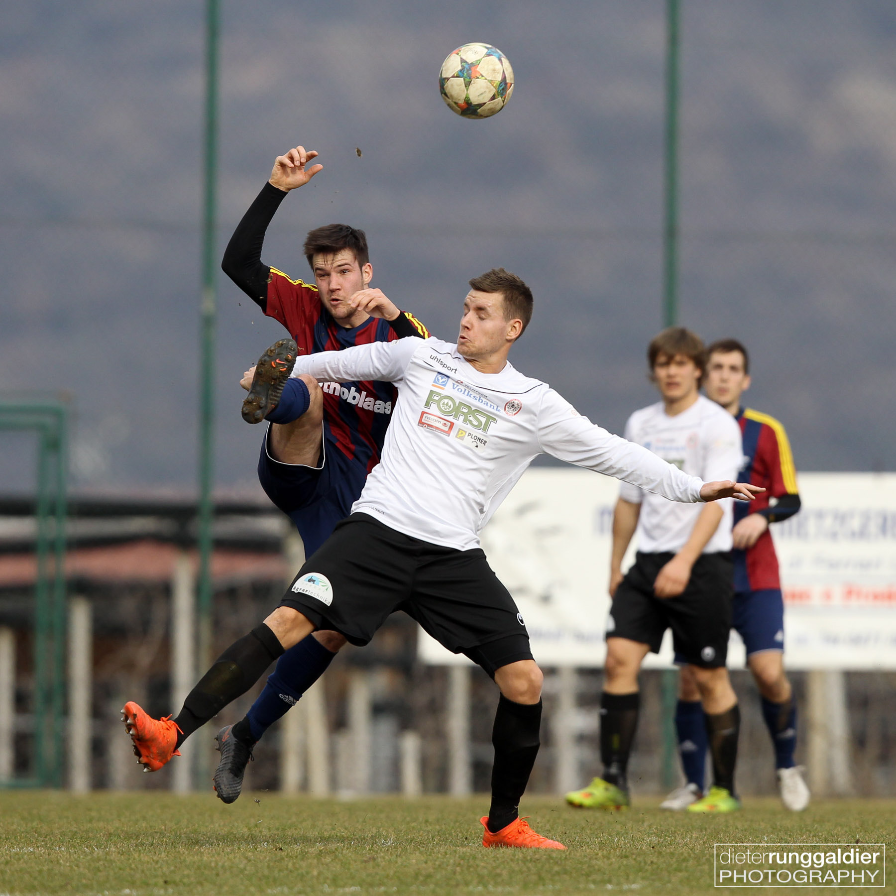 Canon EF 400mm F2.8L IS USM sample photo. Fussball - oberliga, weinstrasse süd vs st. georgen photography
