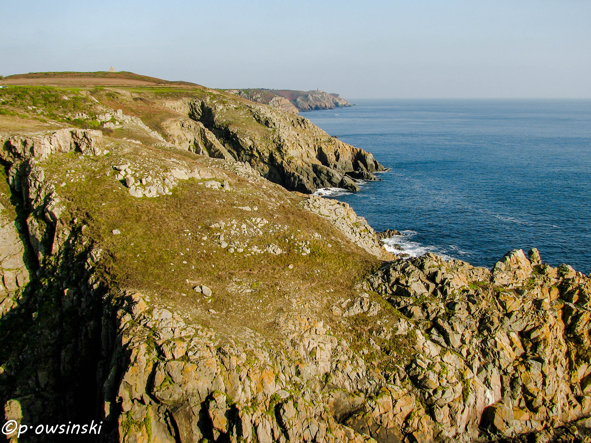 Canon POWERSHOT S2 IS sample photo. Guernsey south coast cliffs photography
