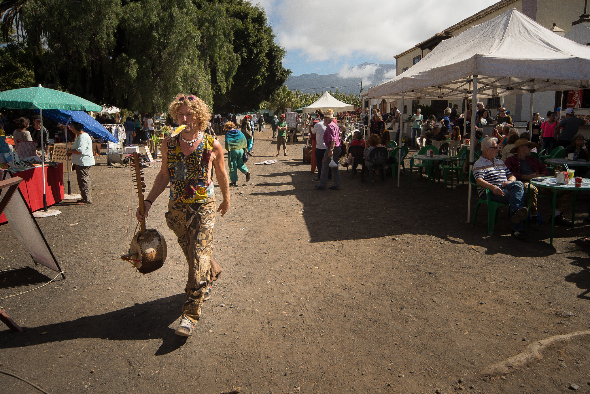 Nikon D600 sample photo. Hippy bouzouki player photography