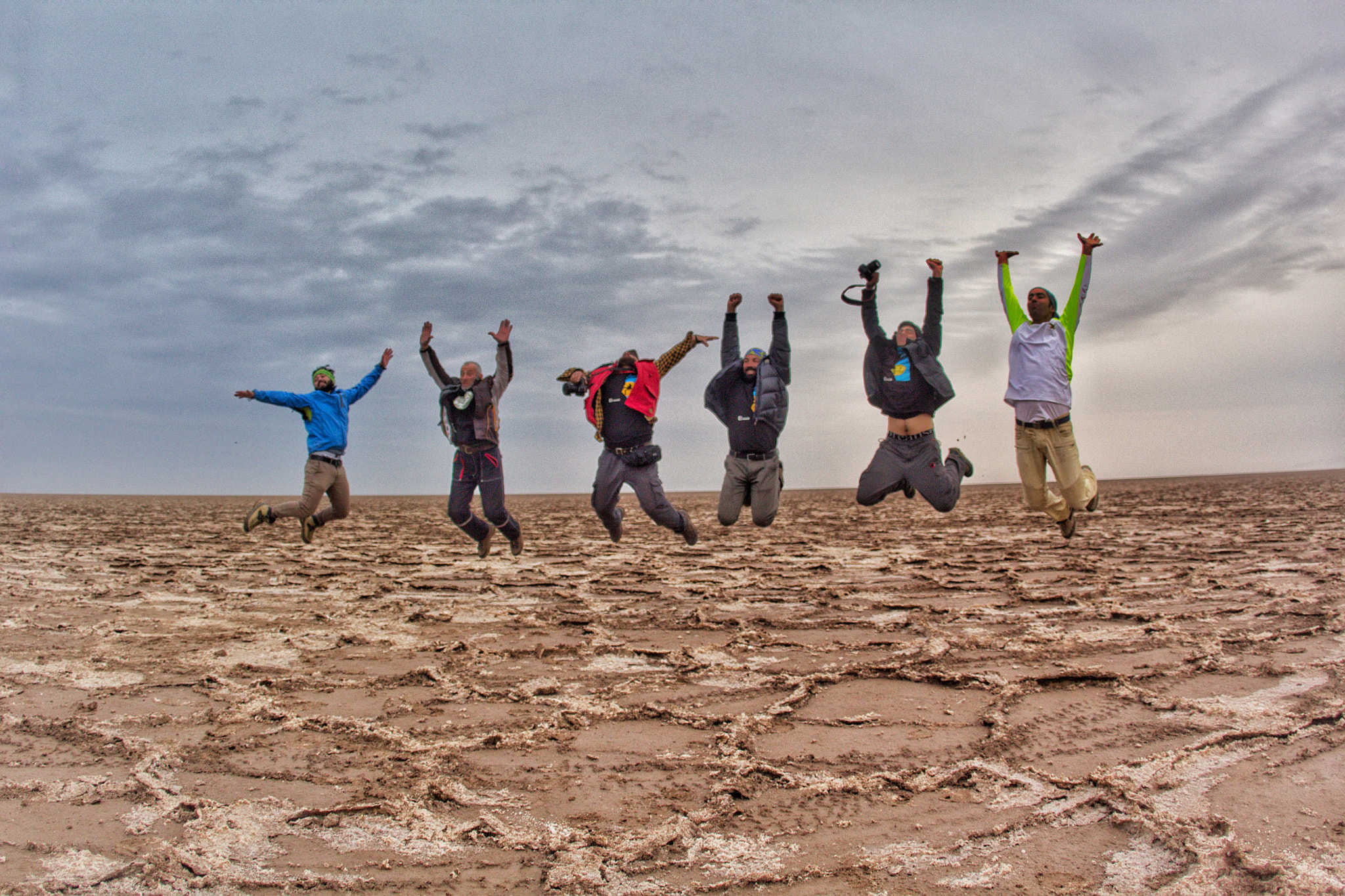 Canon EOS 60D + Canon EF 15mm F2.8 Fisheye sample photo. Jump in maranjab desert photography