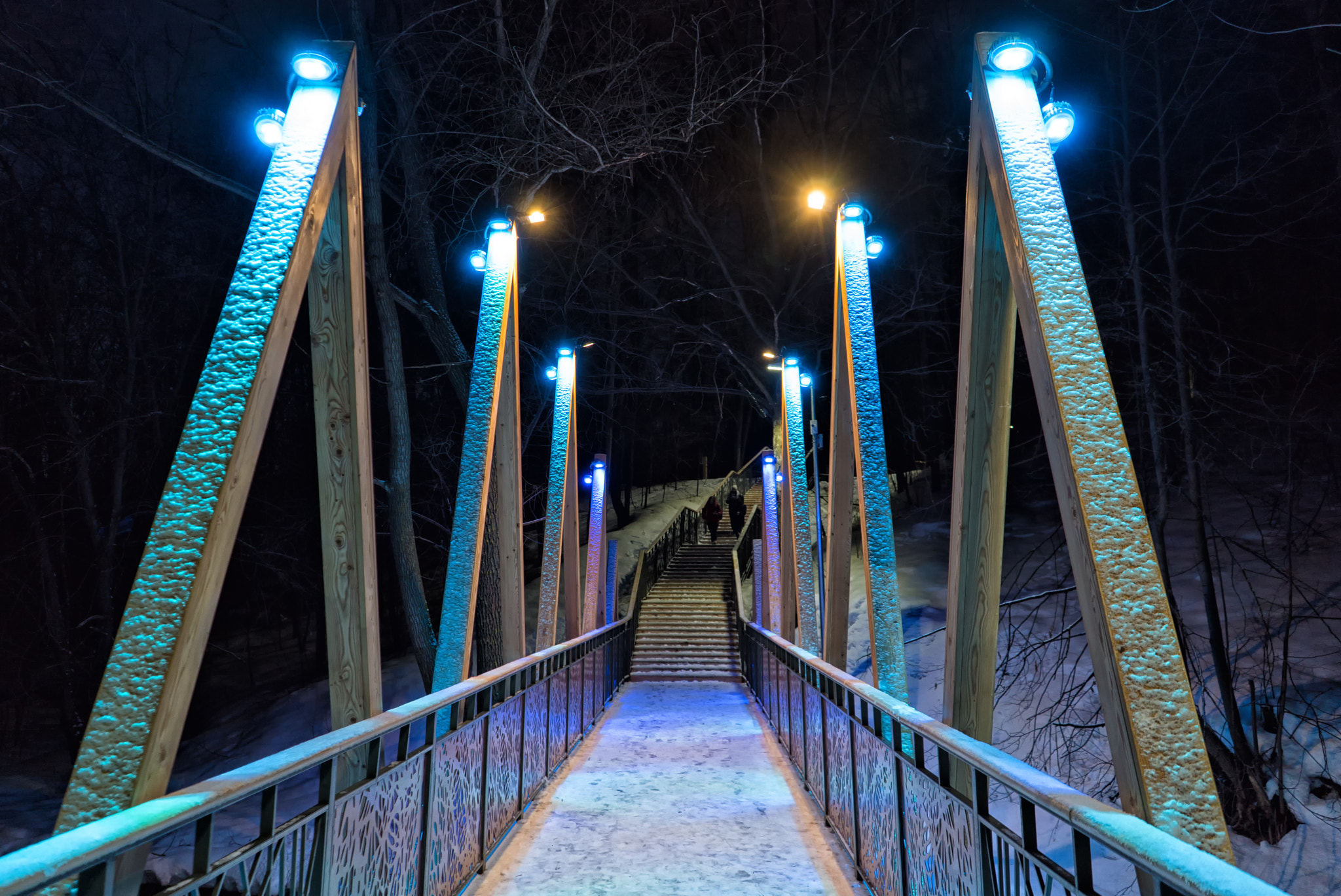 Sony a7S + Sony FE 28-70mm F3.5-5.6 OSS sample photo. Snowy bridge photography