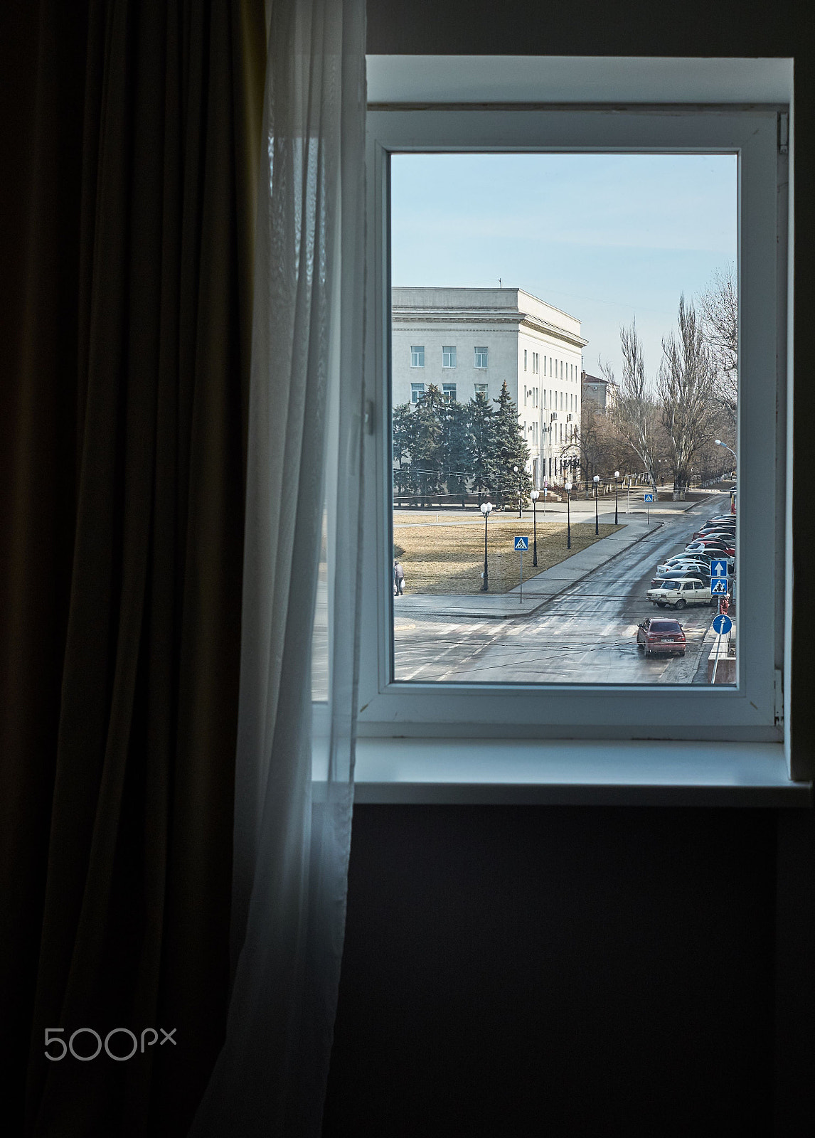 Fujifilm X-M1 + Fujifilm XF 27mm F2.8 sample photo. Hotel window photography