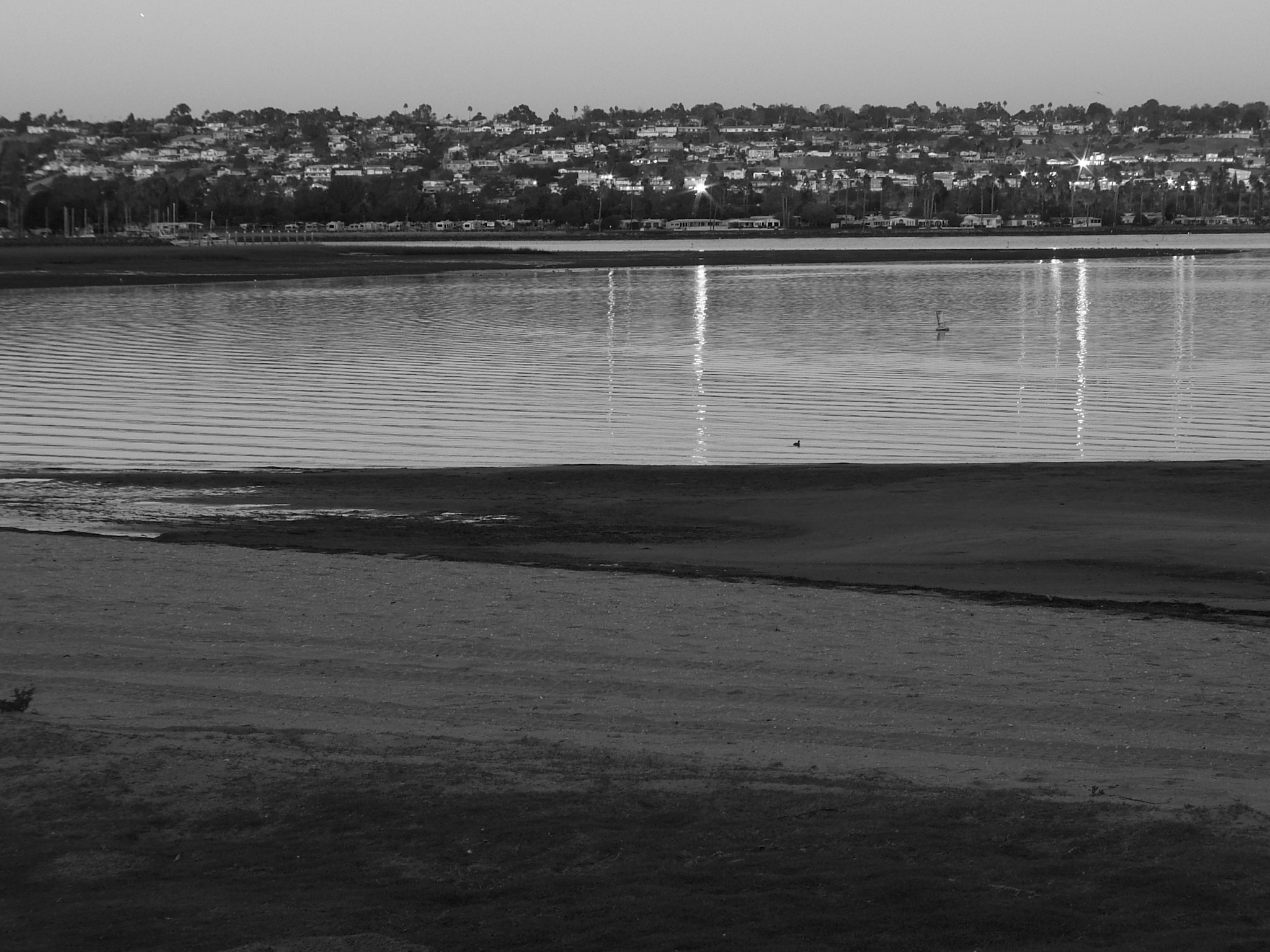 Fujifilm FinePix E550 sample photo. B & w st day jpg orig photography