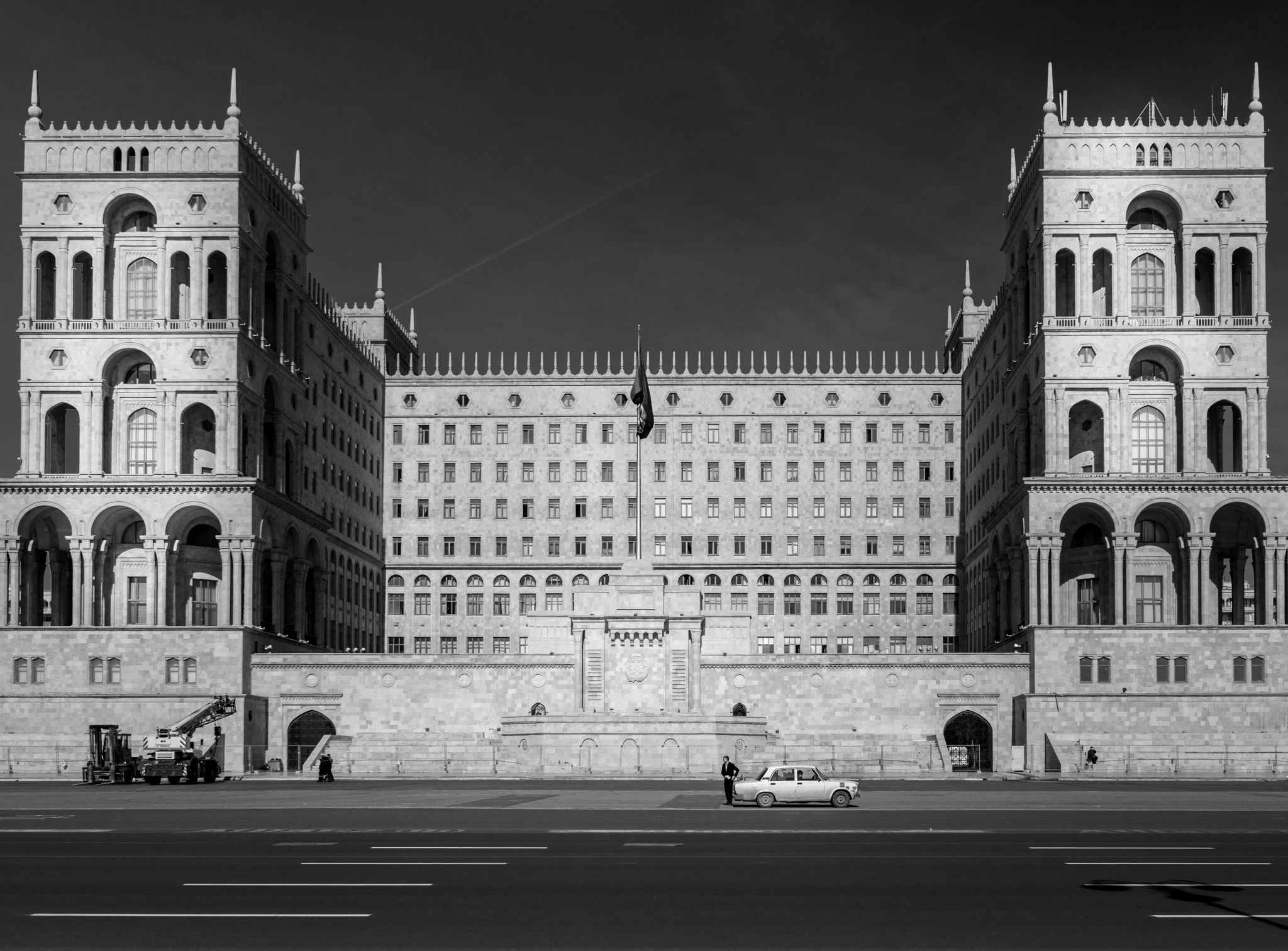 35mm F2.0 sample photo. From baku photography