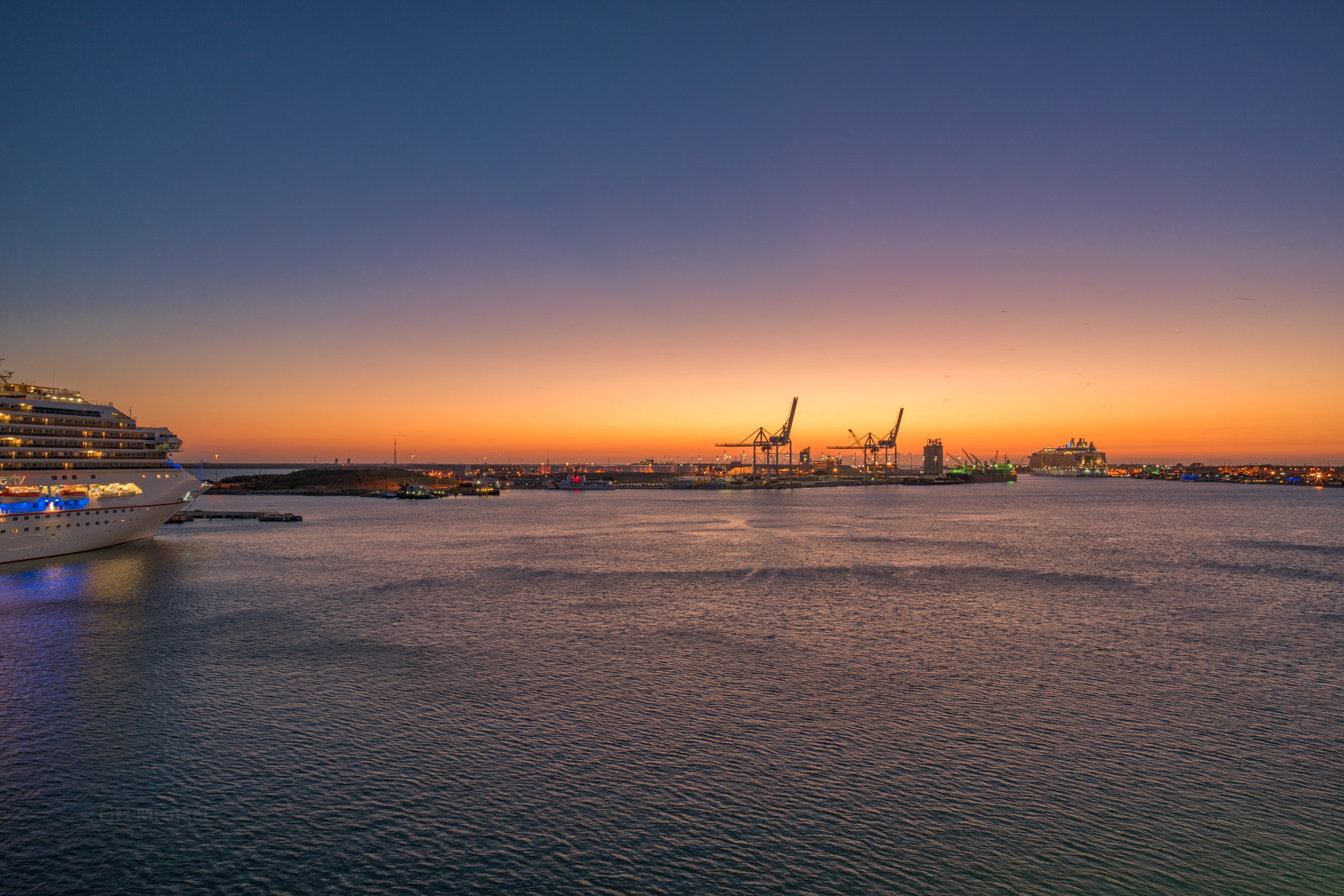 Sony a7R II + E 21mm F2.8 sample photo. Port  canaveral fl photography