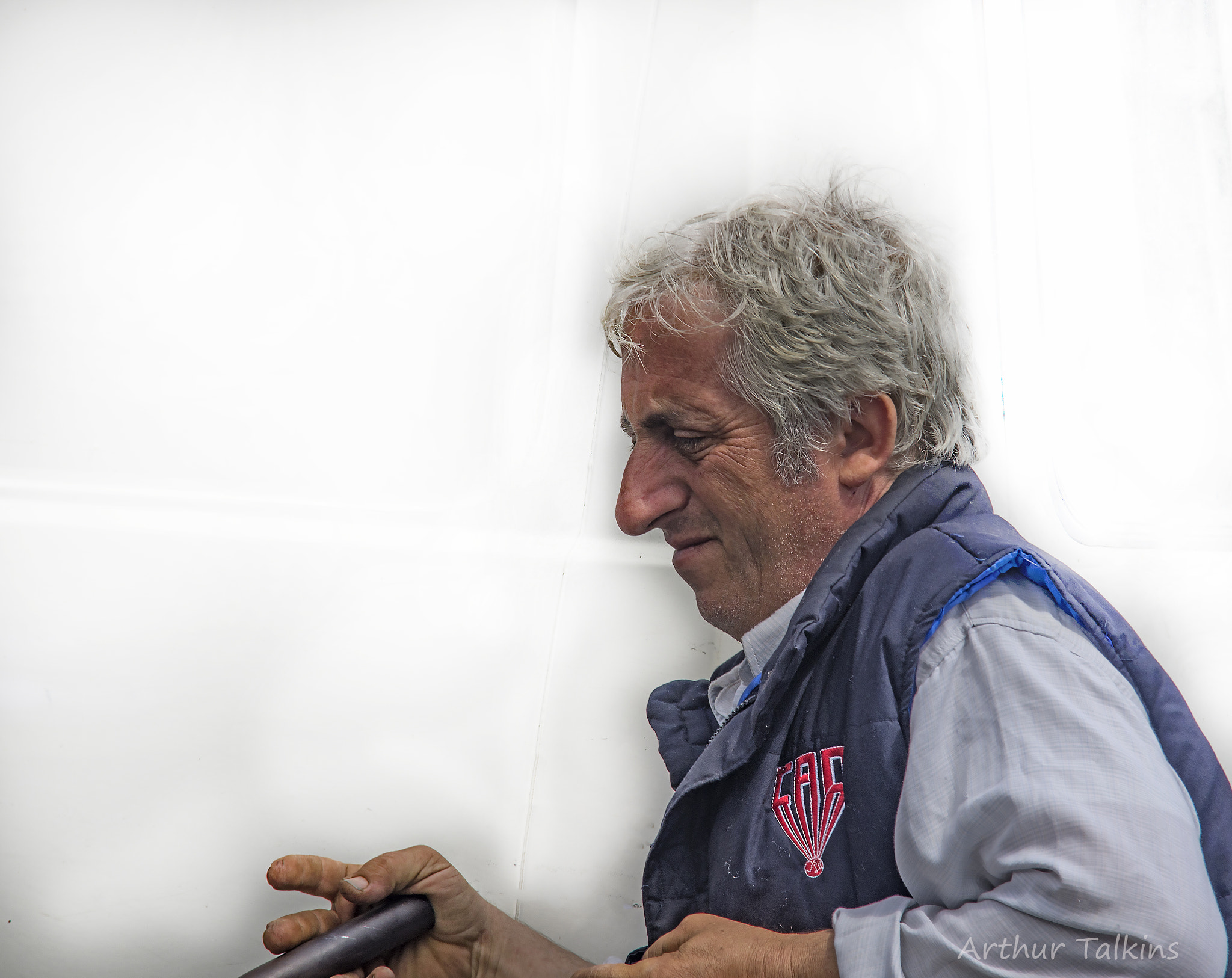 Sigma 70-200mm F2.8 EX DG Macro HSM II sample photo. Italian labourer... a tough life.... photography