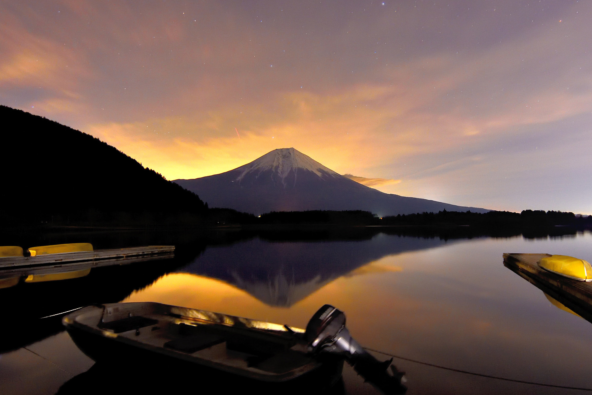 Nikon D7200 sample photo. 逆さ富士　mt. fuji as reflected in a lake.
 photography
