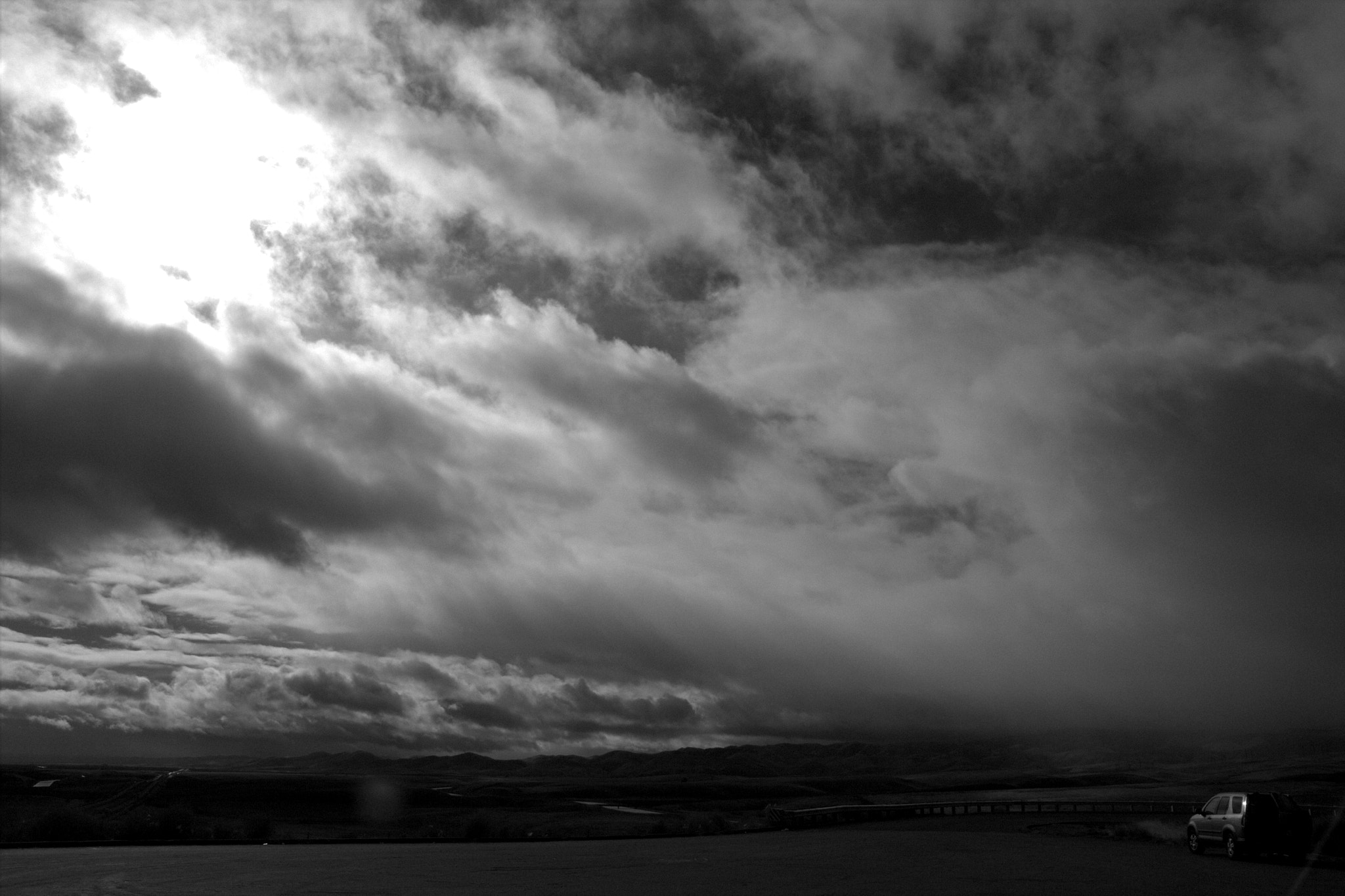 Canon EOS 600D (Rebel EOS T3i / EOS Kiss X5) sample photo. Rain approaches photography