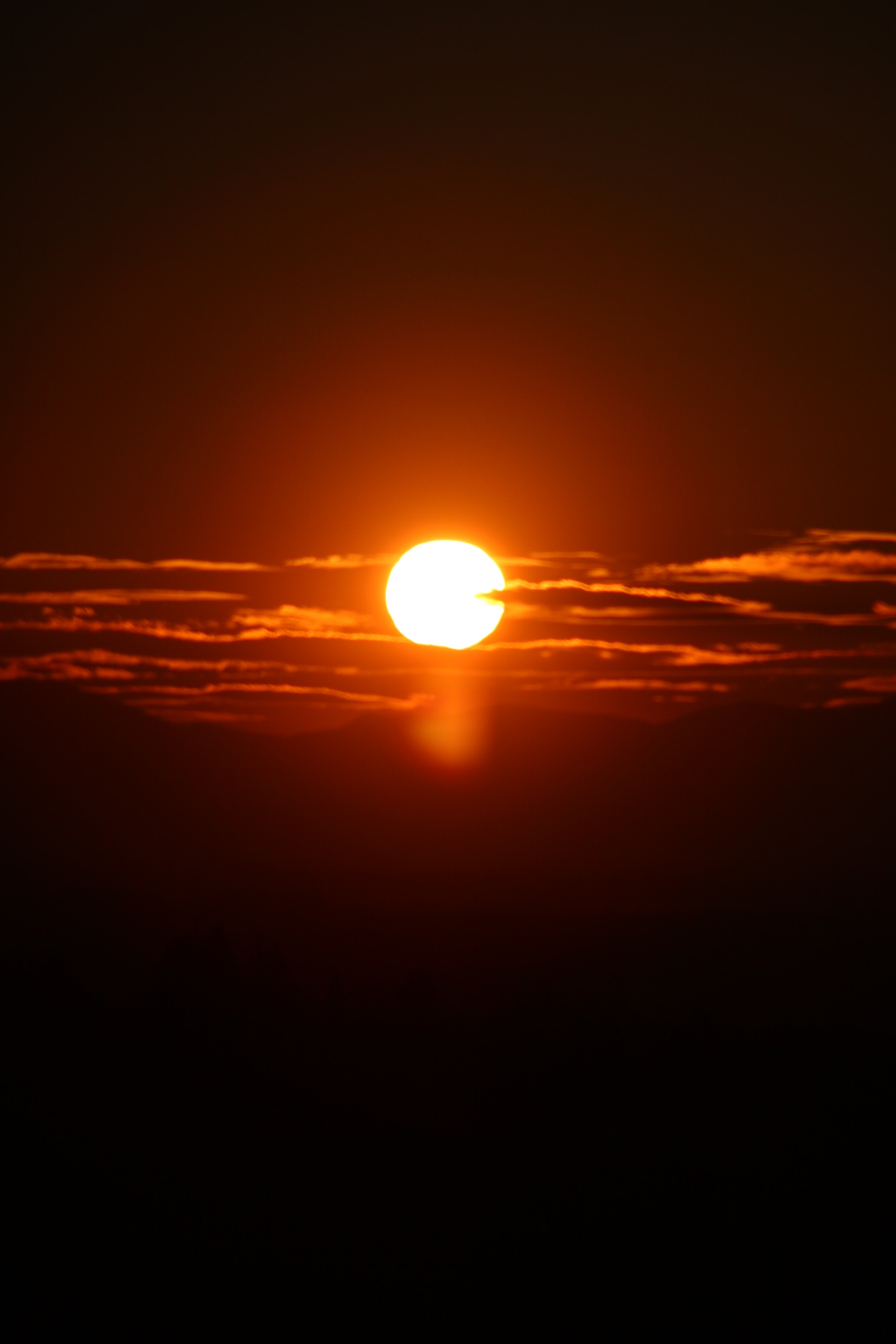 Canon EOS 750D (EOS Rebel T6i / EOS Kiss X8i) + Canon TS-E 90mm F2.8 Tilt-Shift sample photo. Sunrise photography